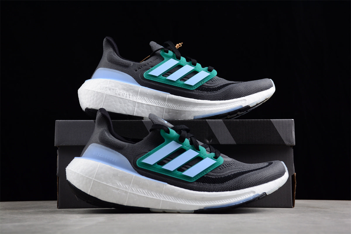 Ad Ultra Boost Light 23 HQ6342 - Image 4