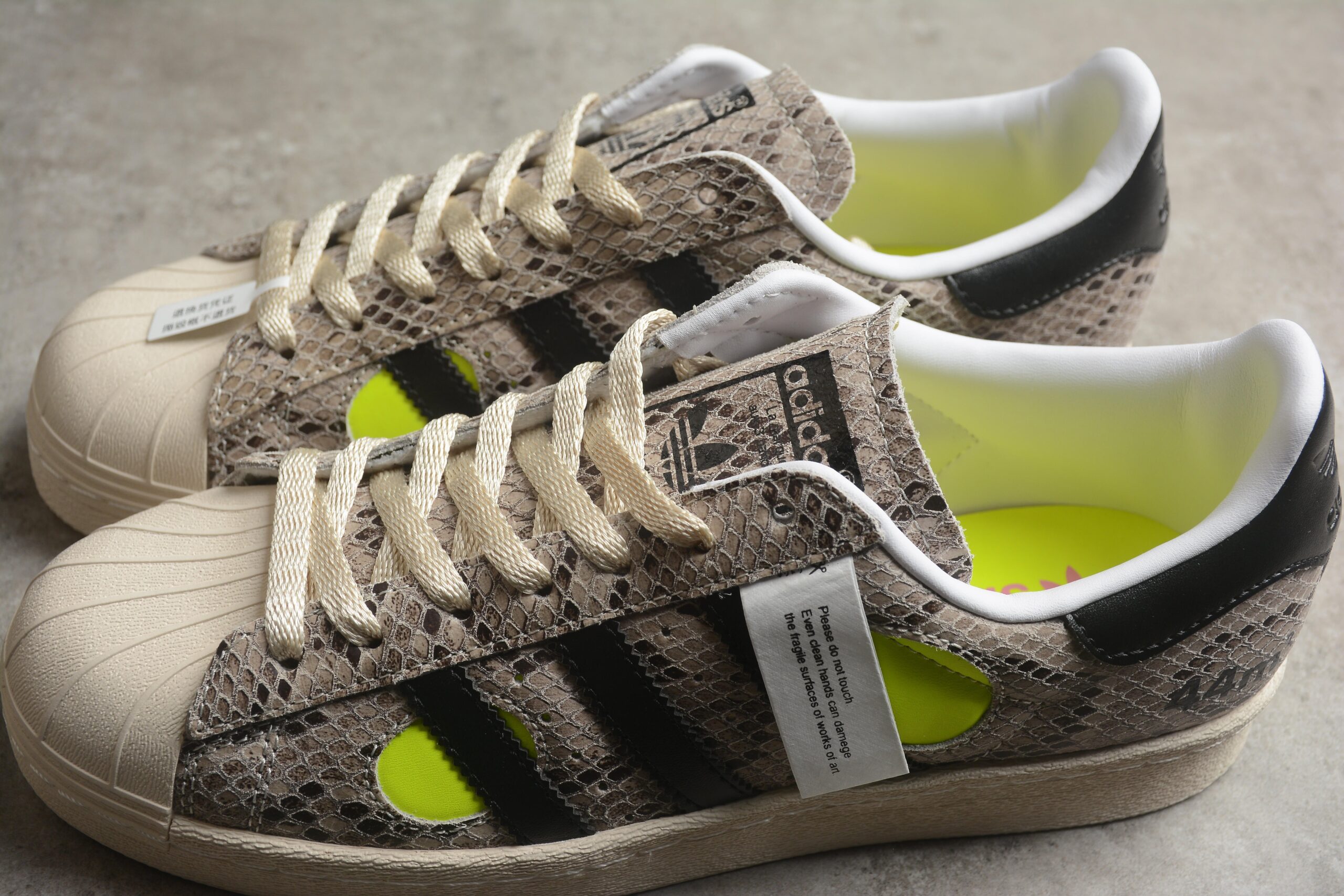 Adidas Originals Face Superstar 82 IG4124 - Image 2