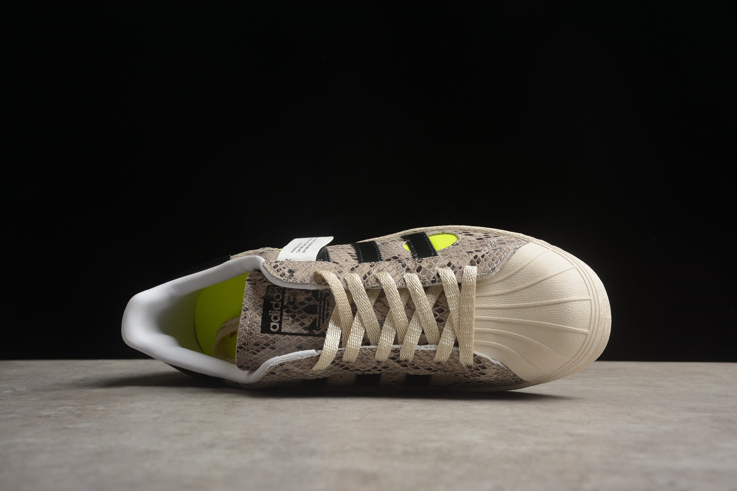 Adidas Originals Face Superstar 82 IG4124 - Image 5