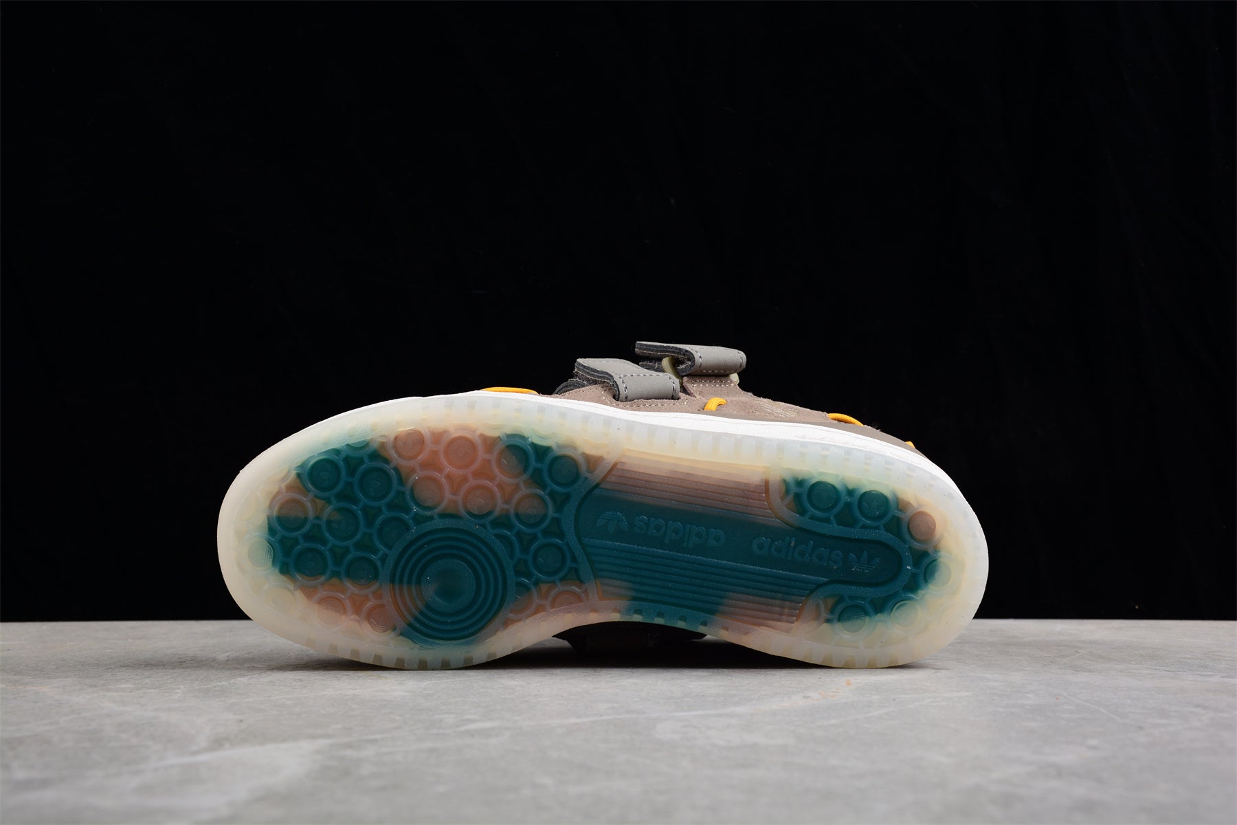 Adidas Originals Forum 84 Low GV9223 - Image 7