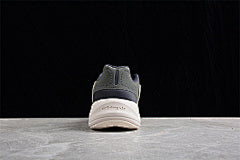 Adidas Originals Ozelia – GY250 - Image 3
