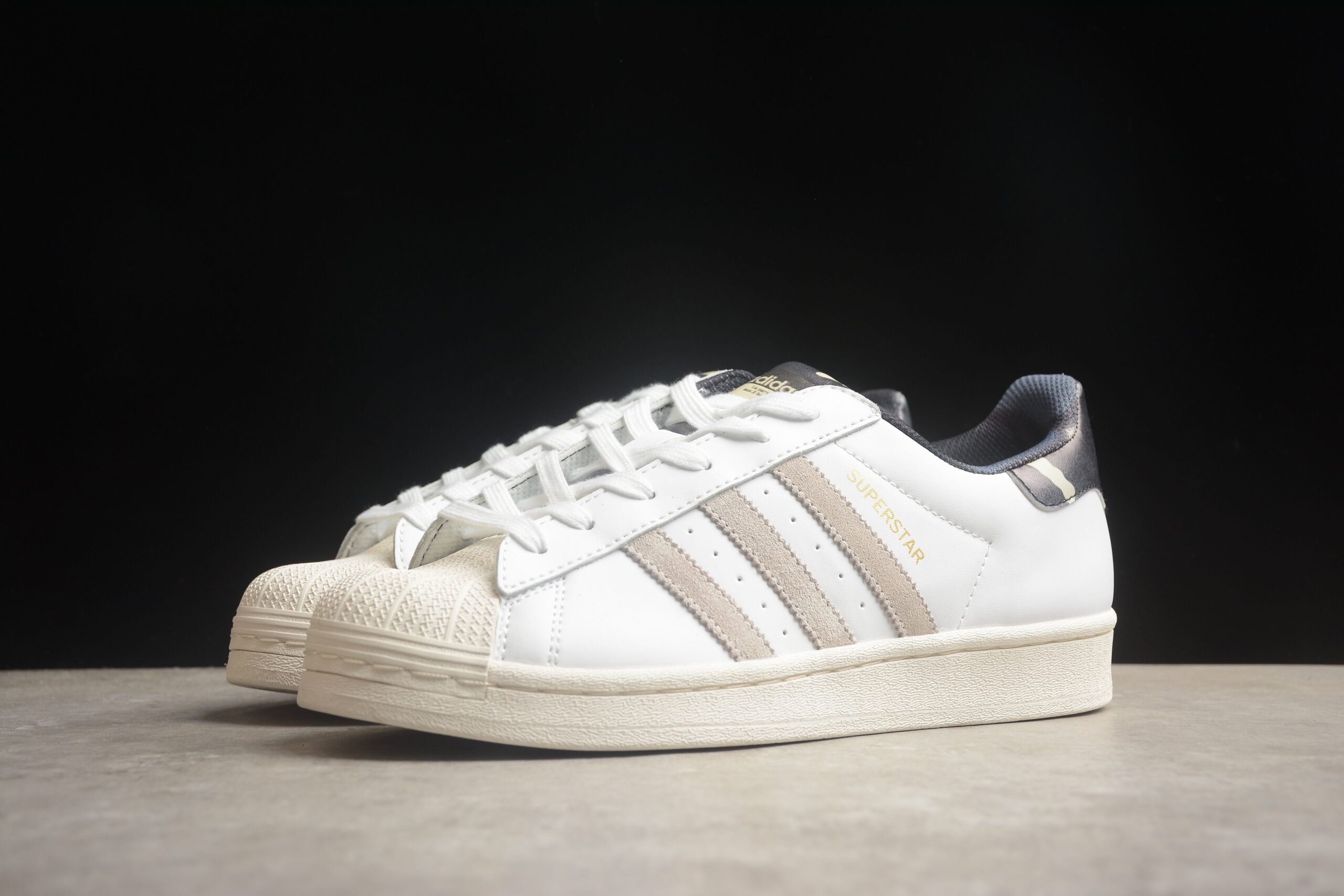 Adidas Originals SUPERSTAR W GY2565 - Image 4