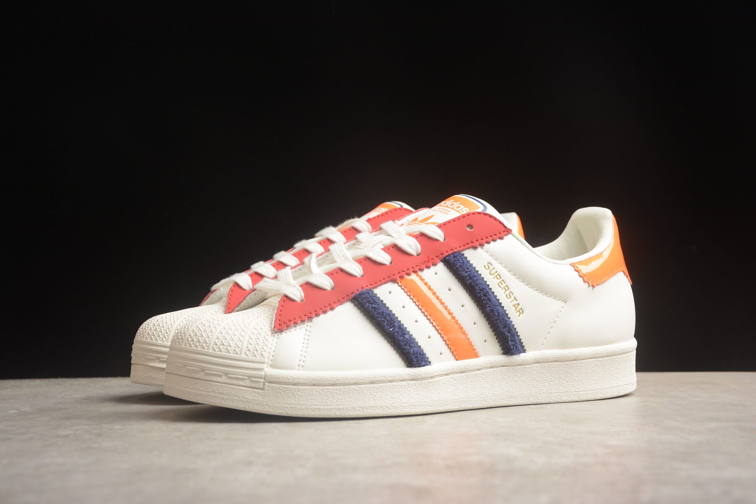 Adidas Originals SUPERSTAR W HQ4403 - Image 4