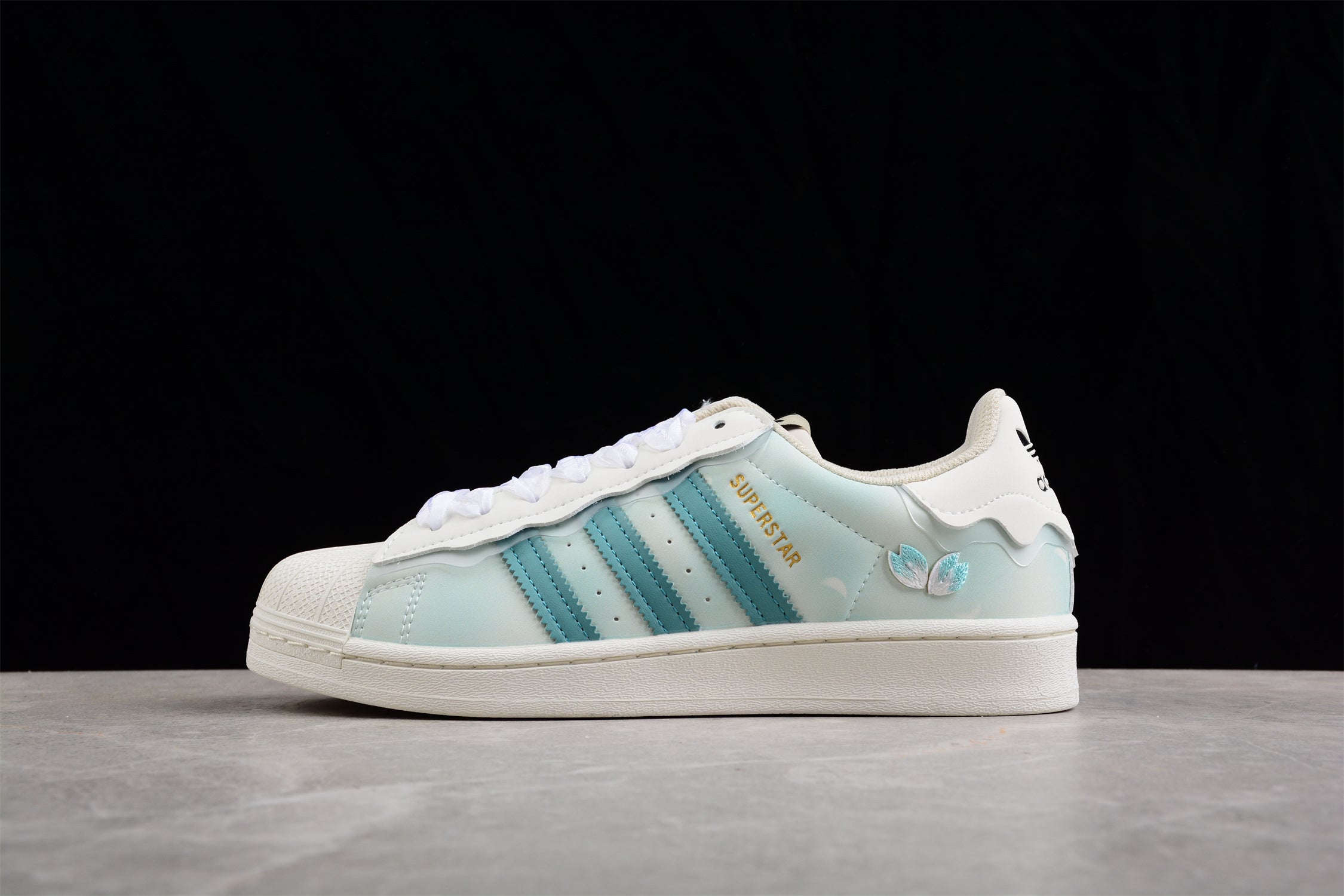 Adidas Originals Superstar GW4445 - Image 2