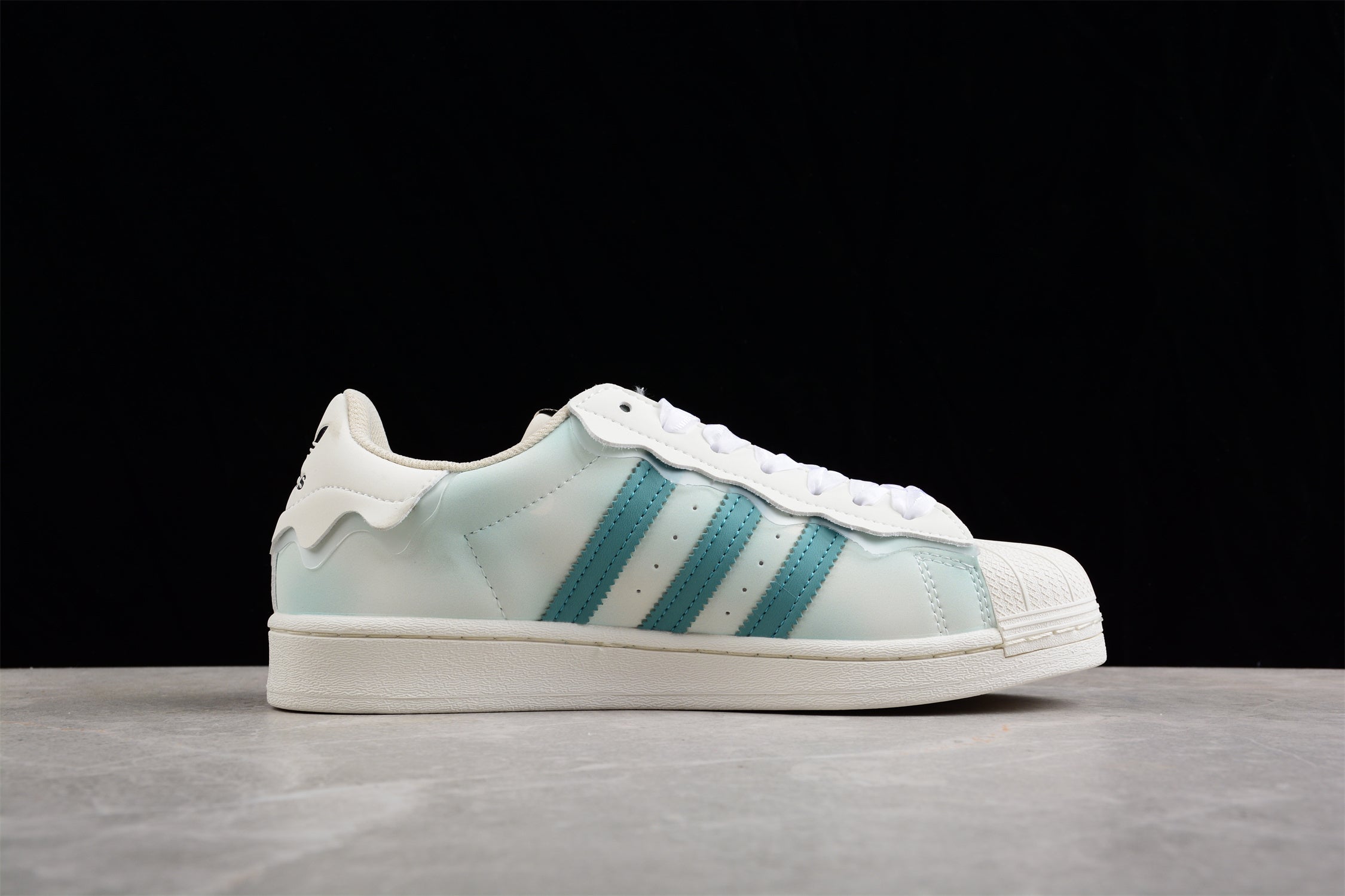 Adidas Originals Superstar GW4445 - Image 3