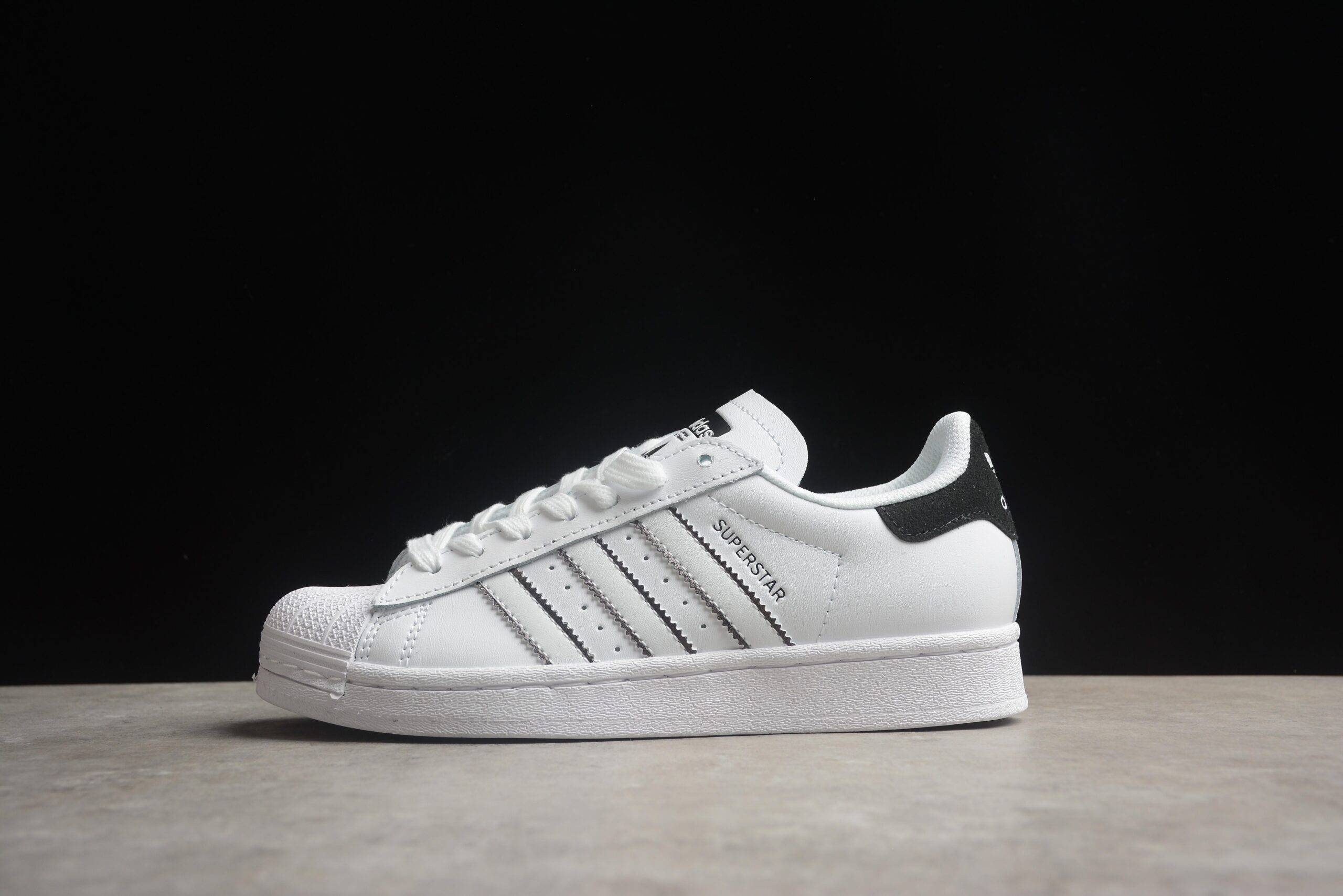 Adidas Originals Superstar IF8090 - Image 3