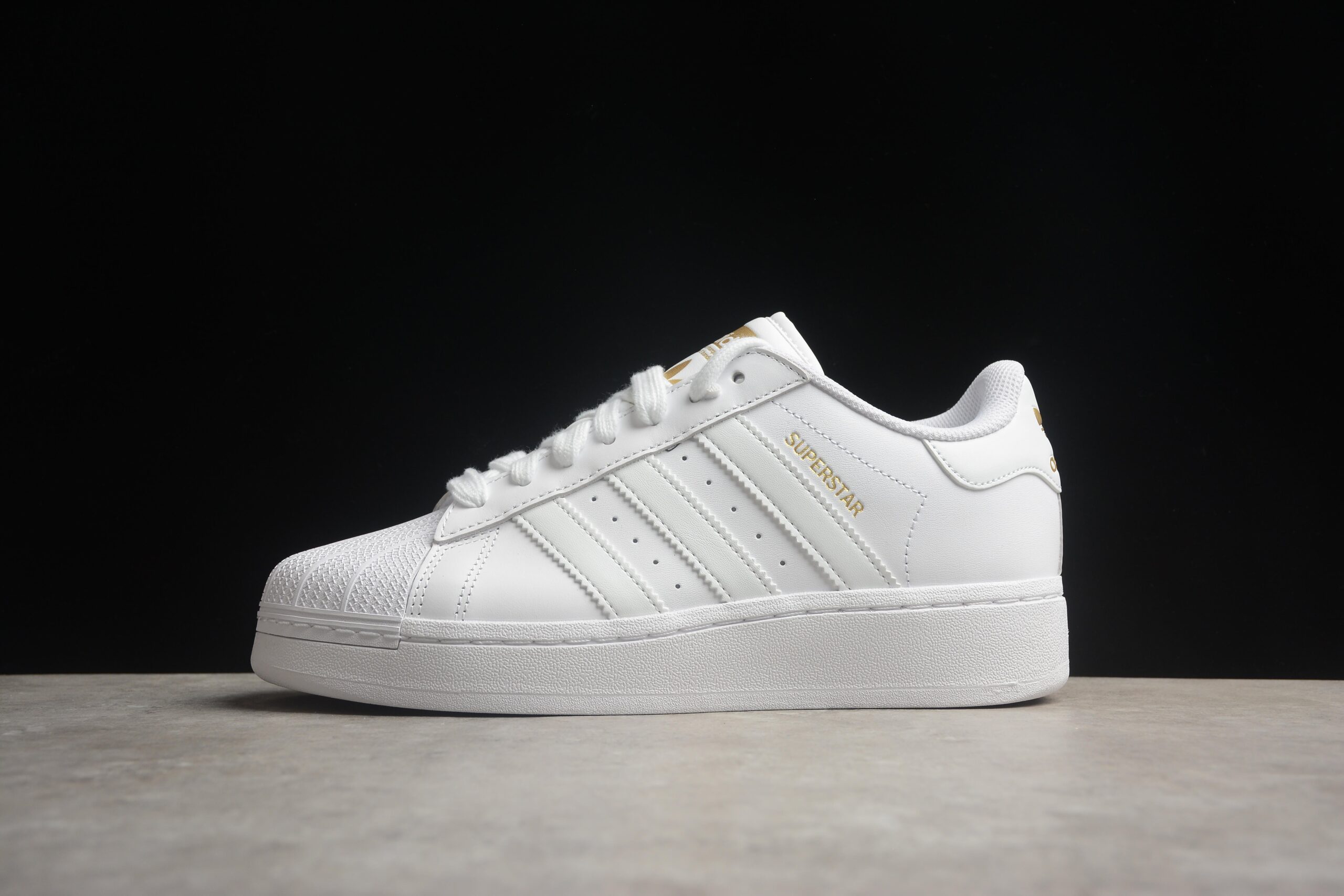 Adidas Originals Superstar XLG ID4655 - Image 4
