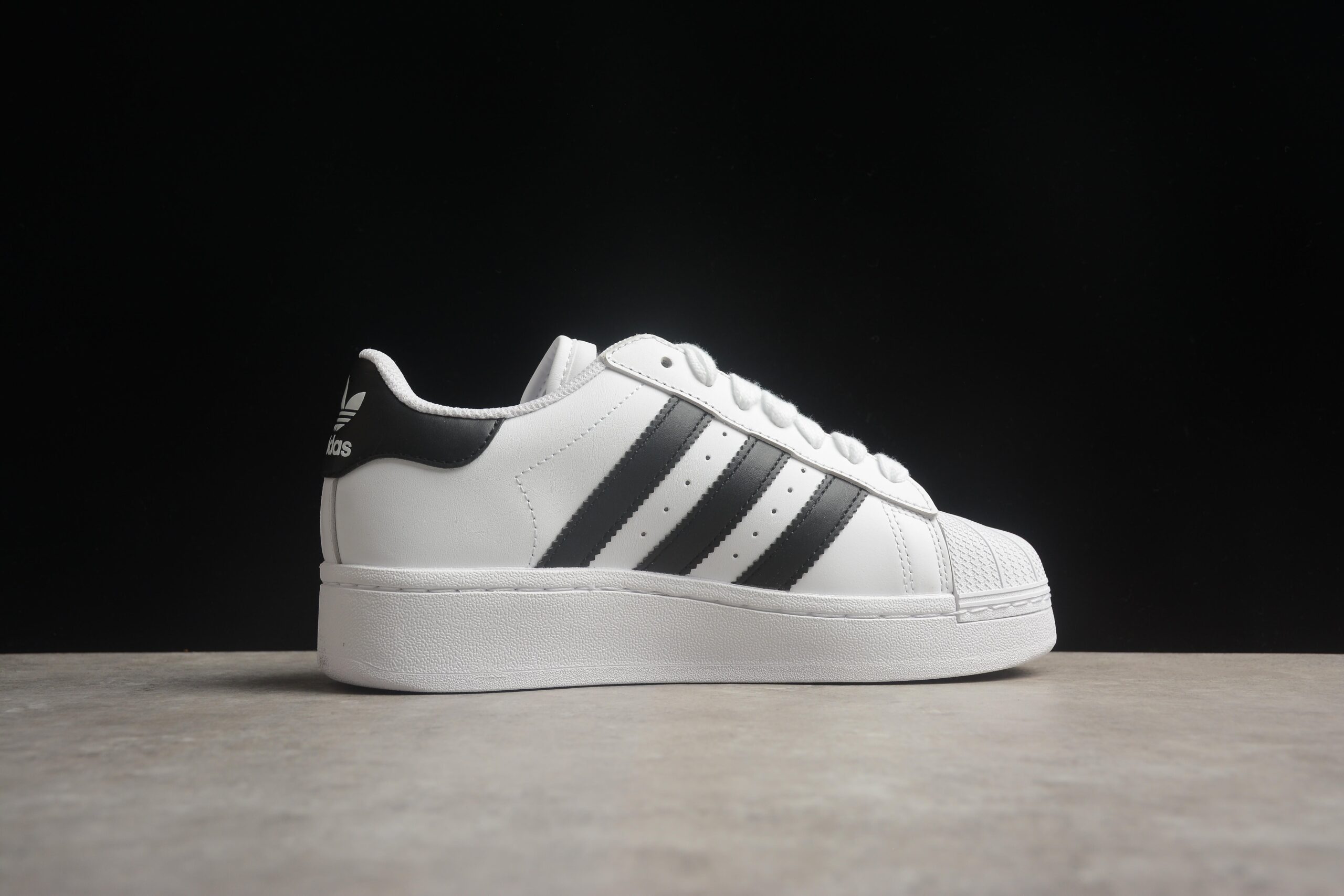 Adidas Originals Superstar XLG IF9995