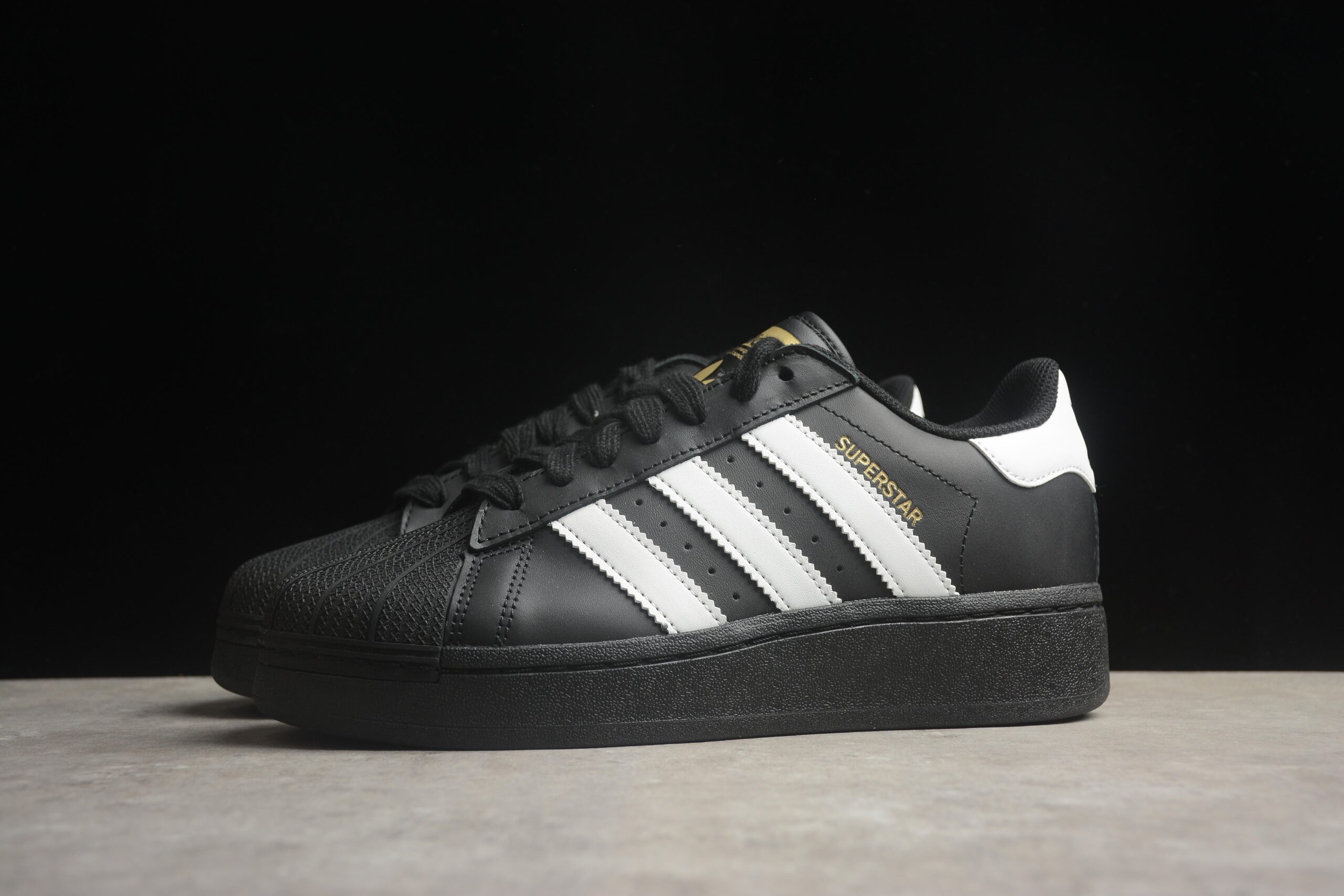 Adidas Originals Superstar XLG IG9777 - Image 2