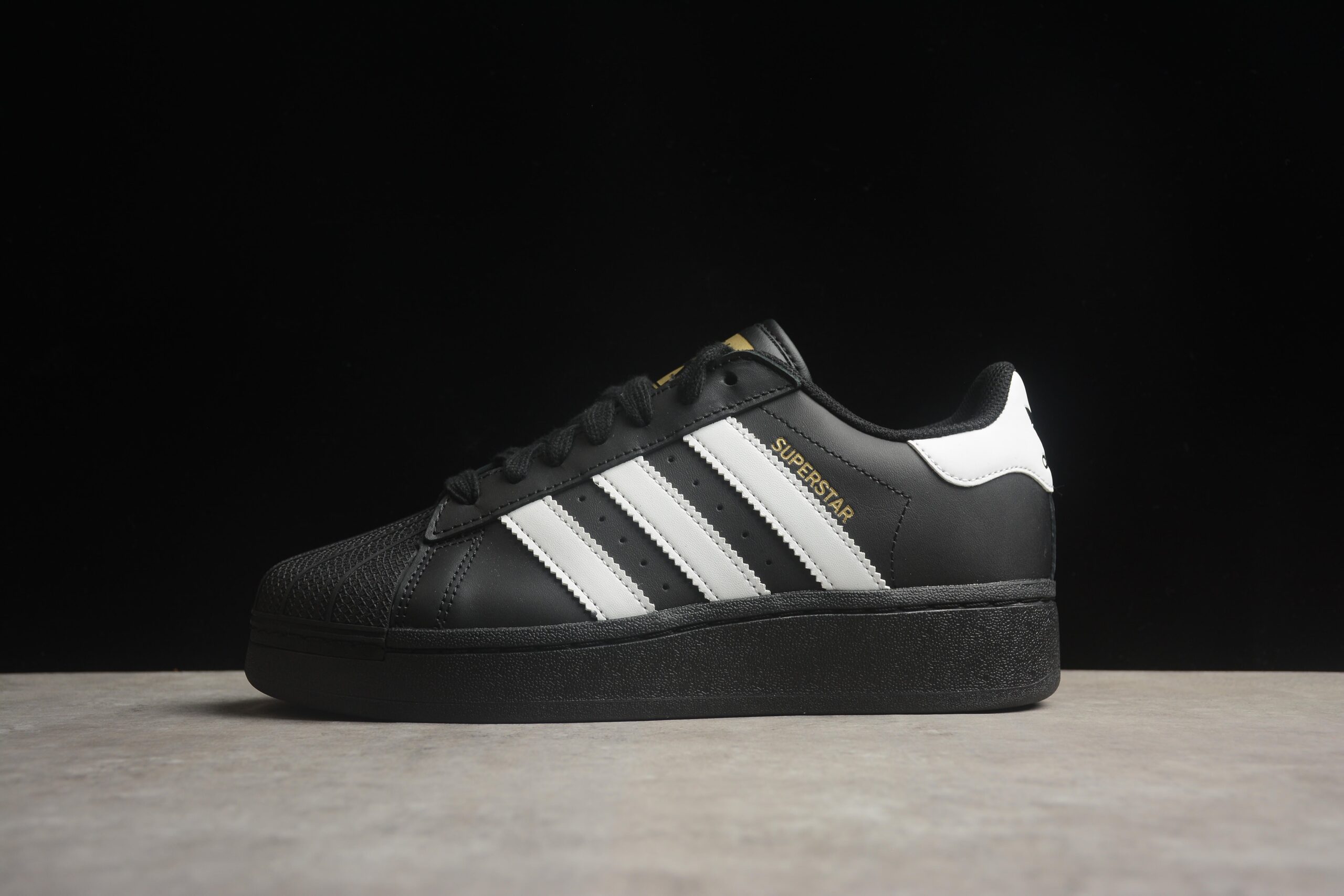 Adidas Originals Superstar XLG IG9777 - Image 3