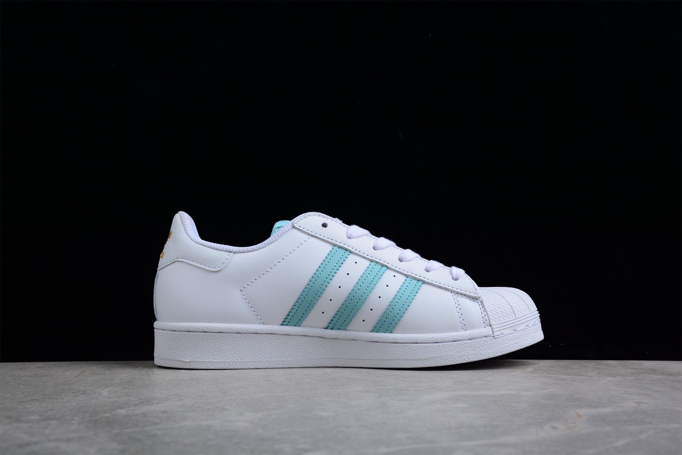 Adidas Superstar - Image 2