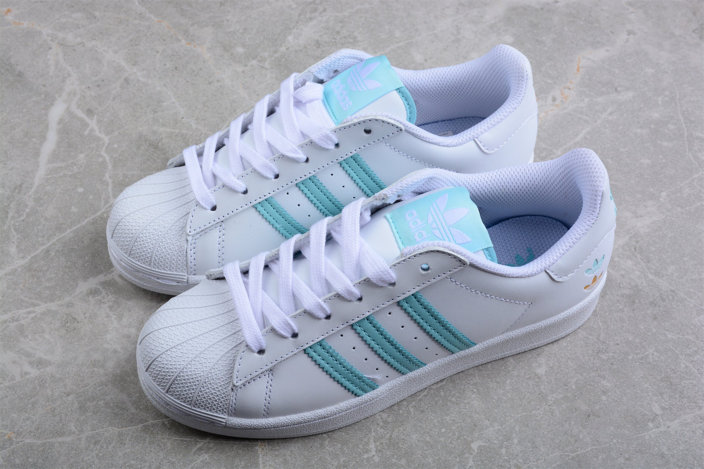 Adidas Superstar - Image 3