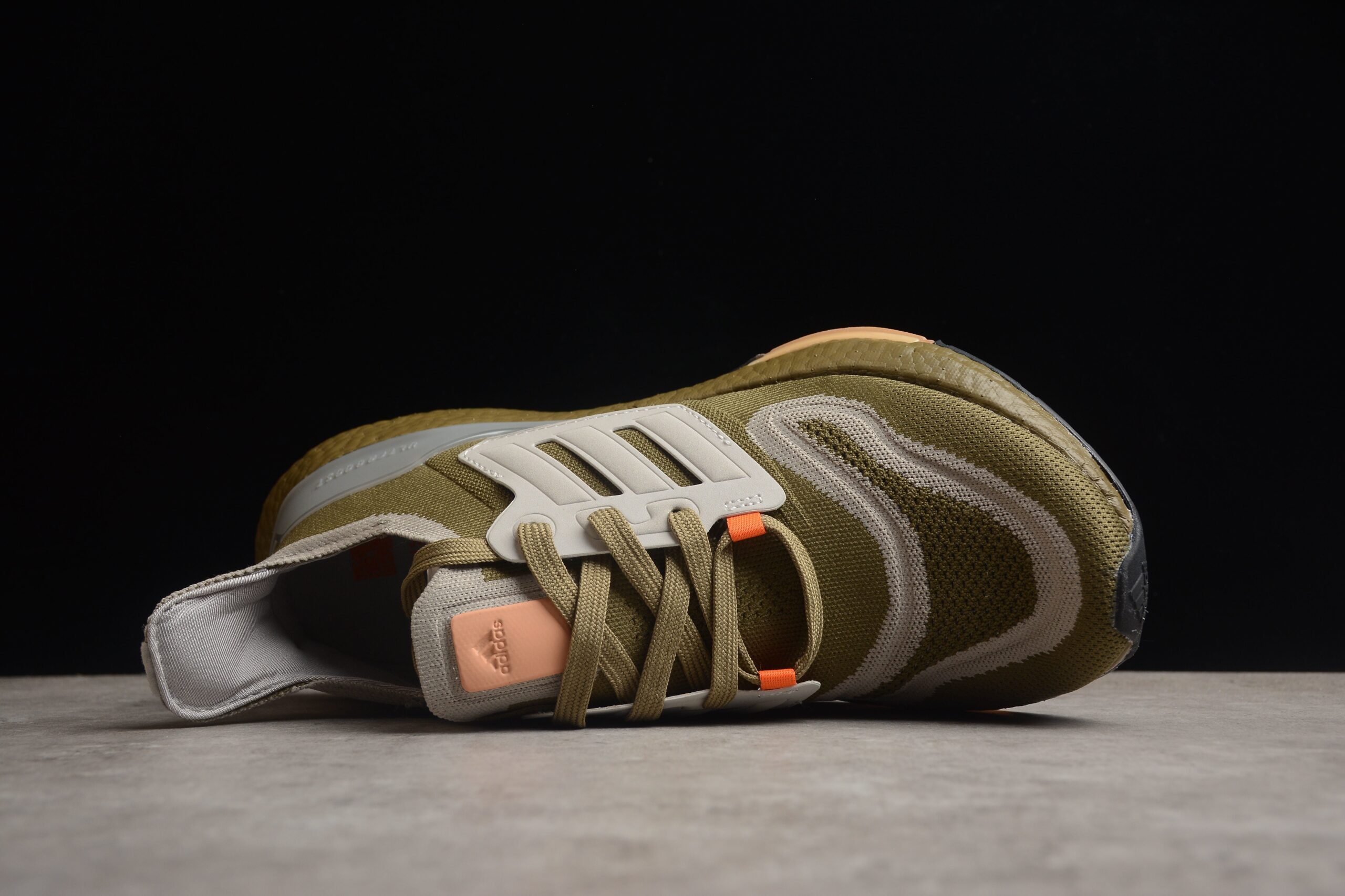 Adidas ULTRA BOOST 22 GX9140 - Image 8