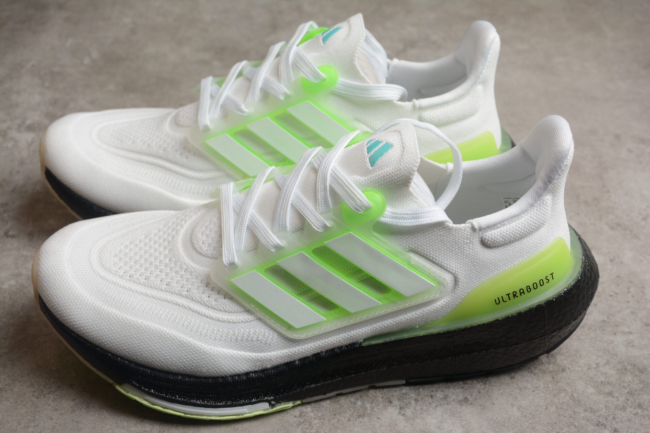 Adidas ULTRA BOOST 23 W HQ6351 - Image 3