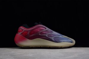 Adidas Yeezy 700 V3 Fade Carbon