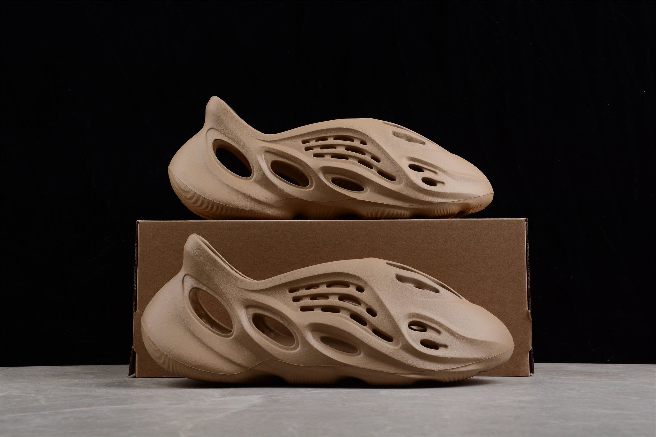 Adidas Yeezy CW3354 - Image 5