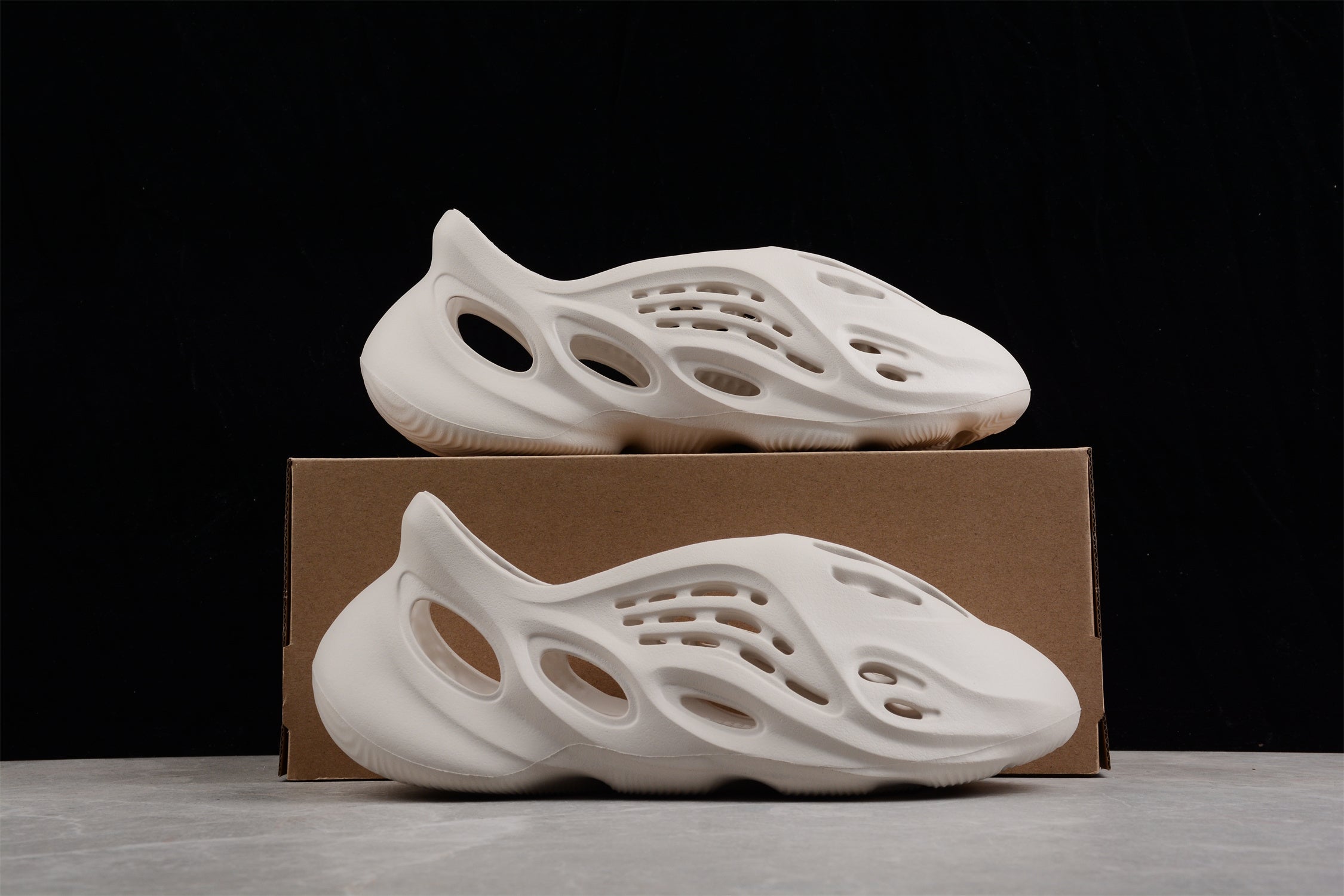 Adidas Yeezy G55486 - Image 9