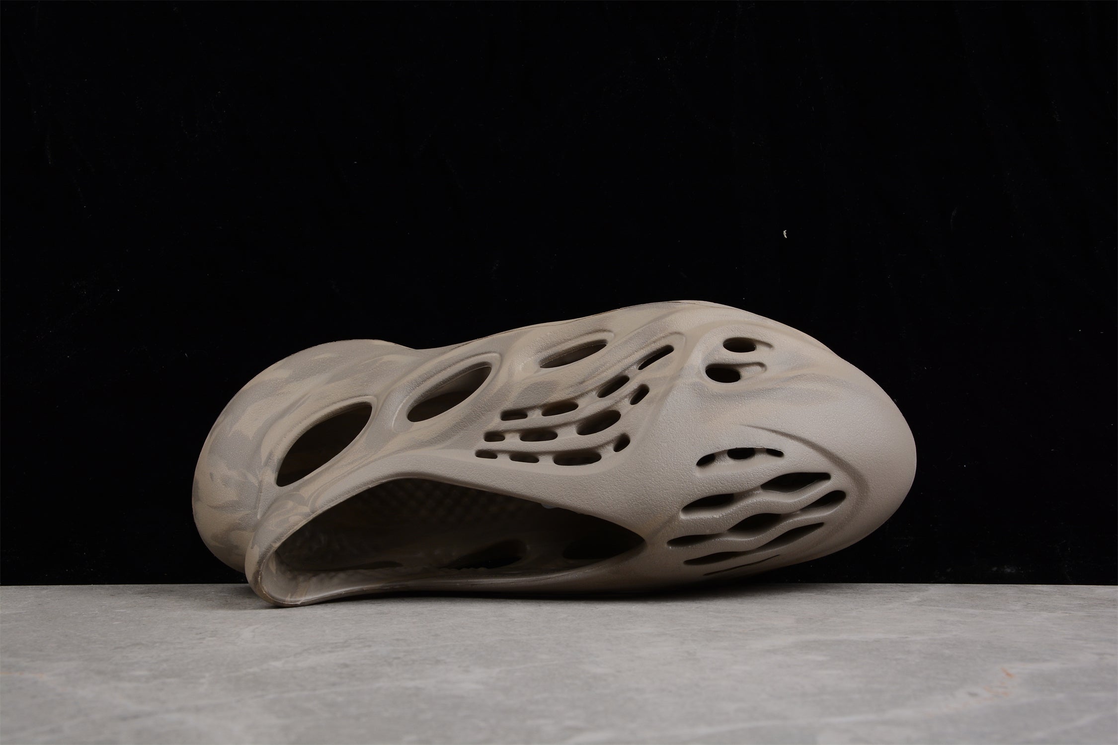 Adidas Yeezy GX447214 - Image 4