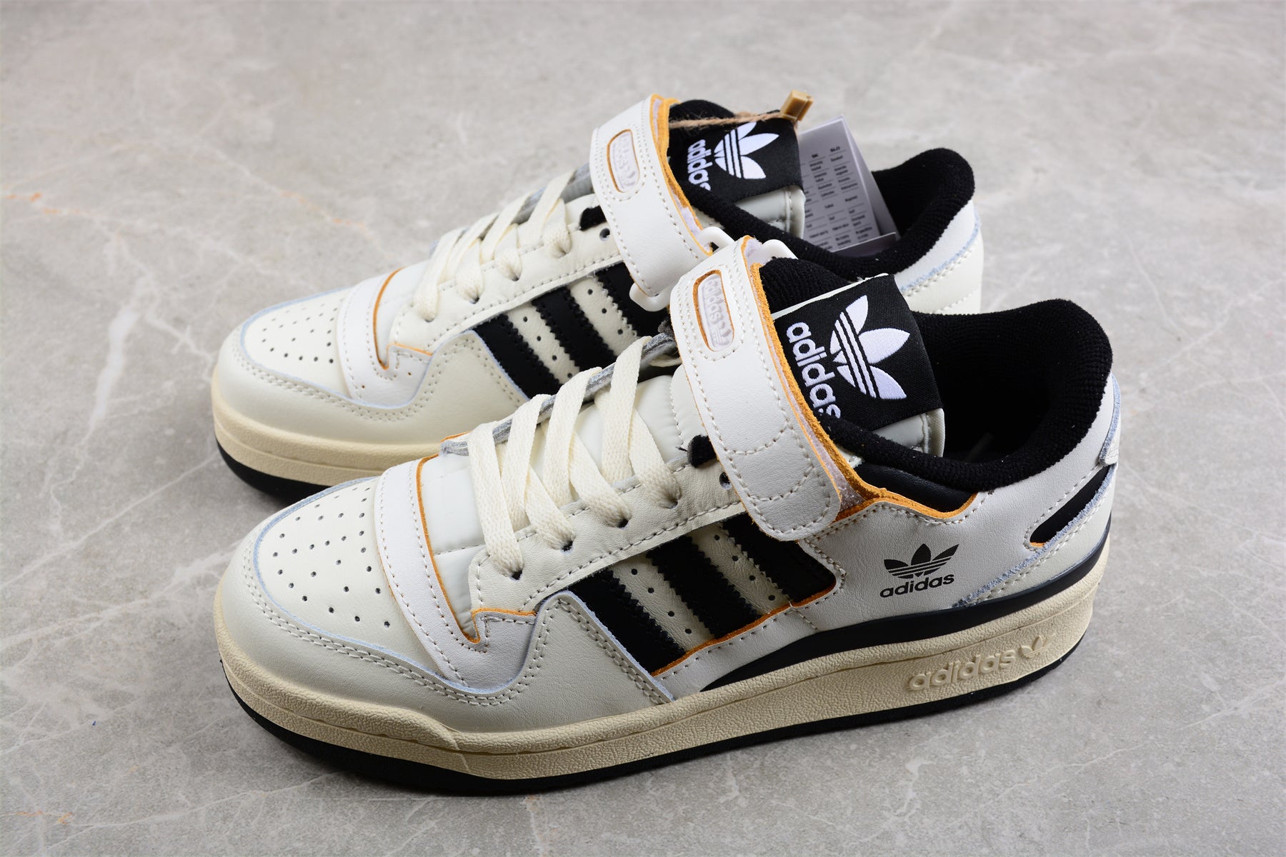 Adidas originals Forum 84 low HR2007 - Image 2