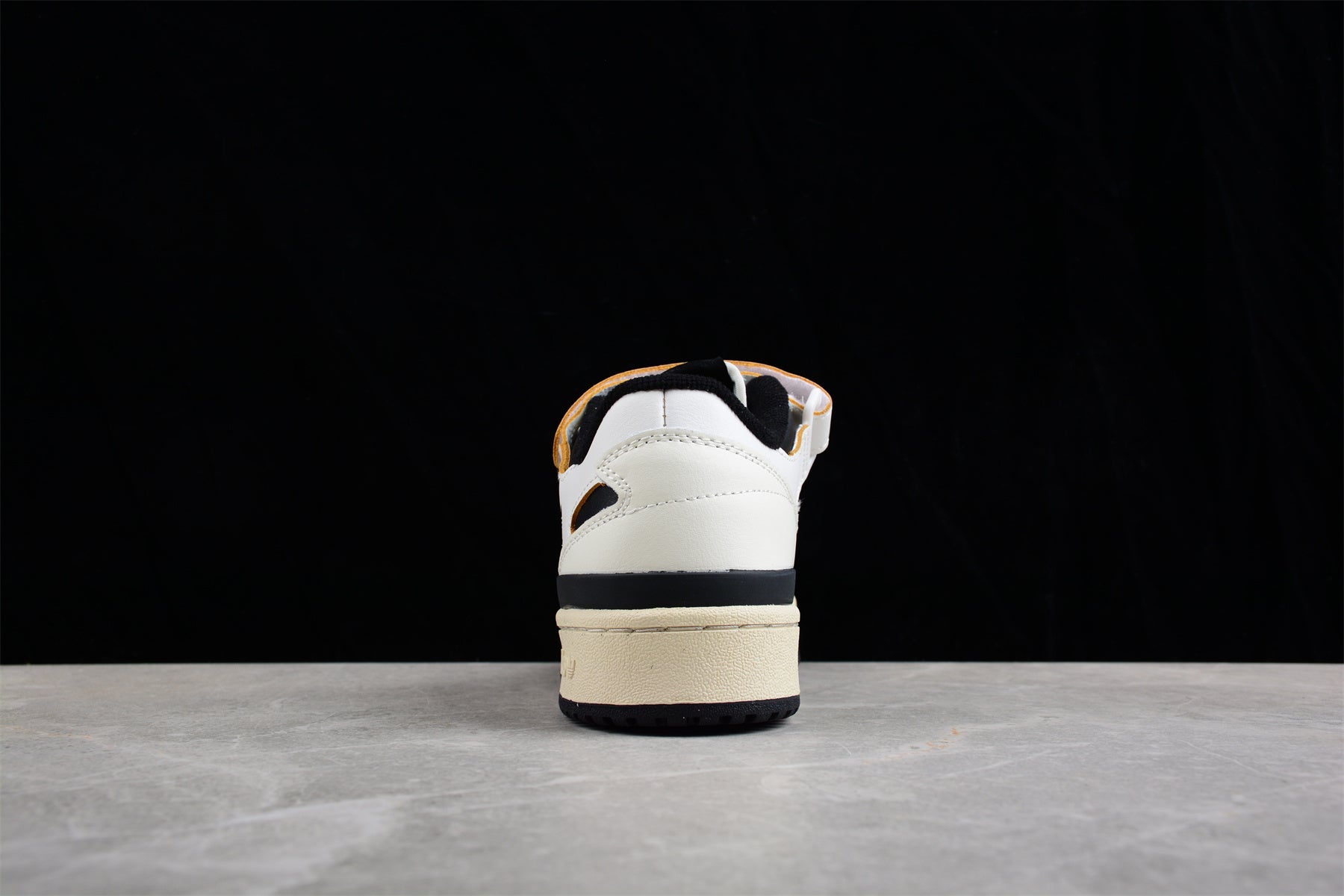 Adidas originals Forum 84 low HR2007 - Image 6