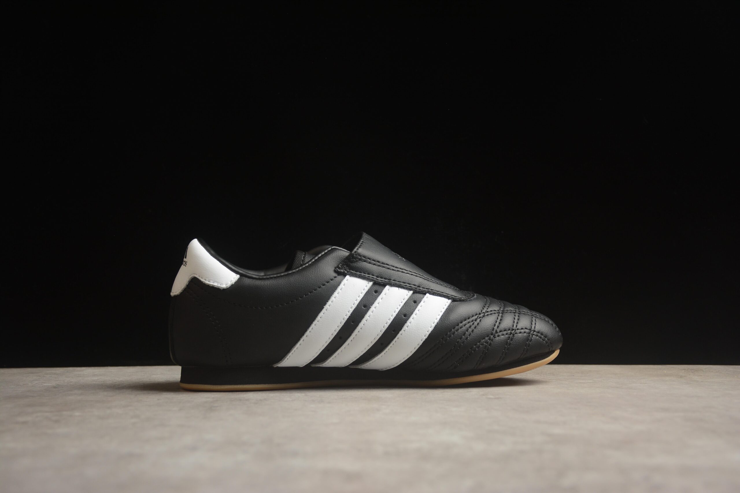 Adidas originals Taekwondo Low JQ4775