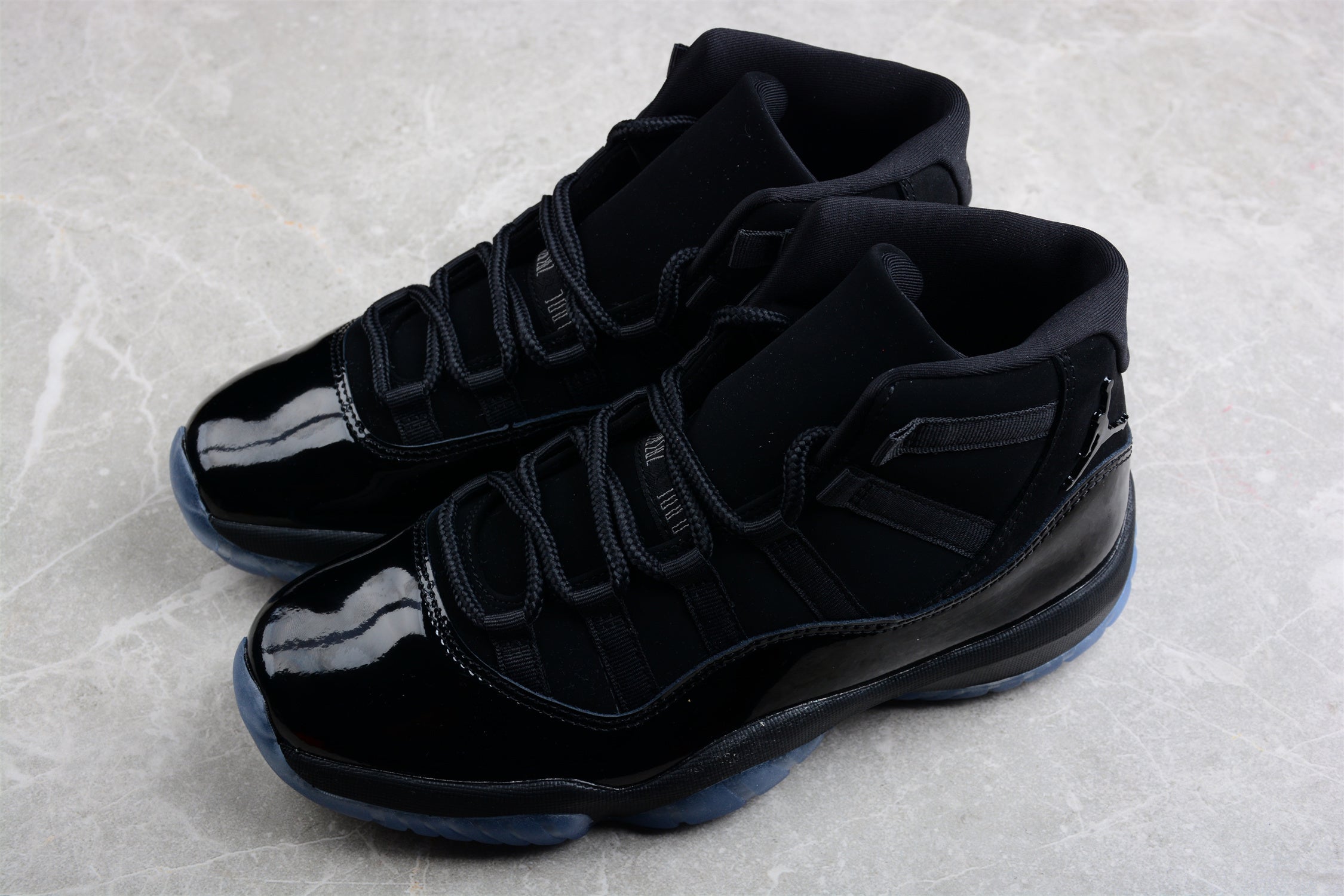 Air Jordan 11“Cap and Gown”AJ11 378037-005 - Image 4