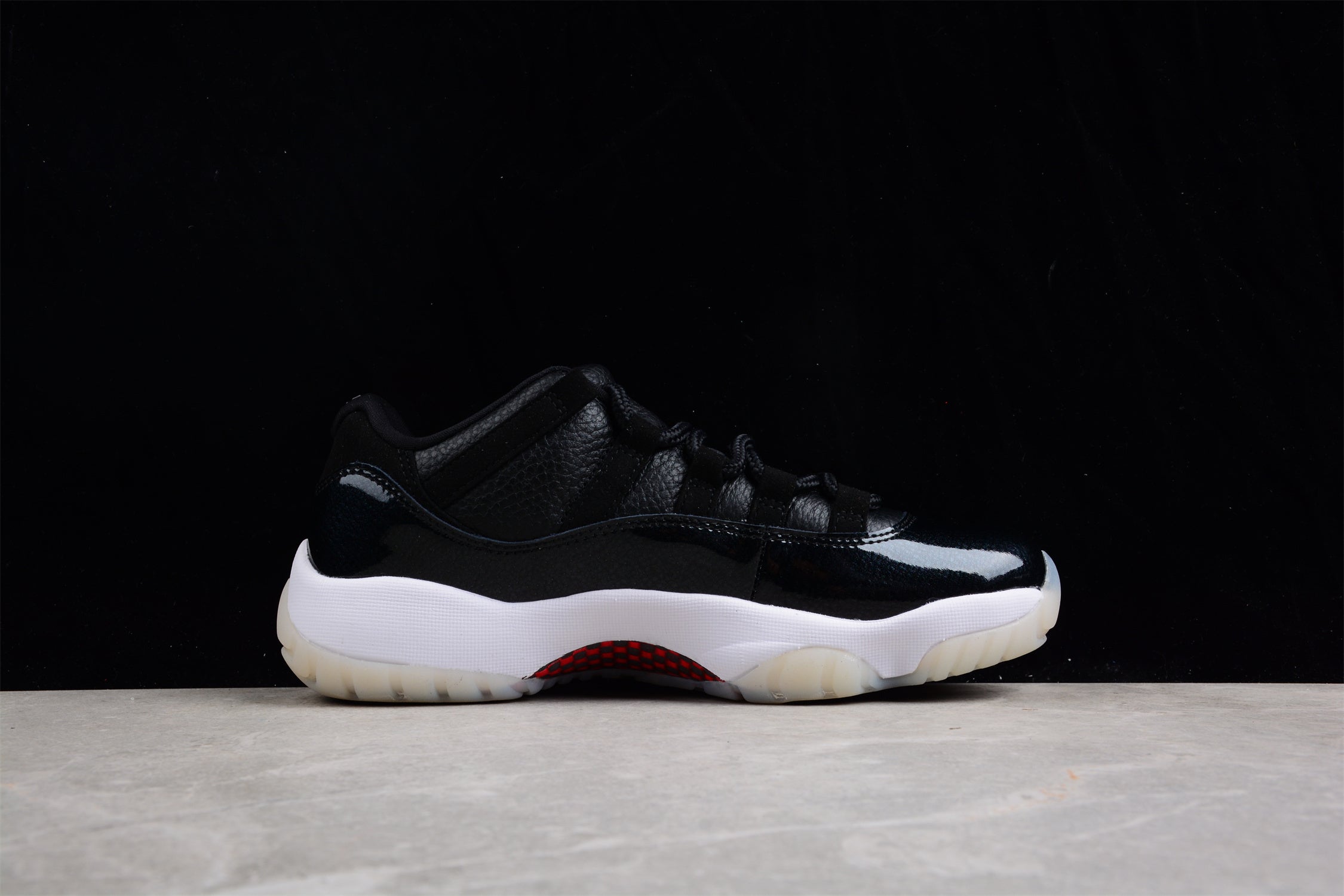 Air Jordan 11 Retro Low "72-10" AJ11 AV2187-001 - Image 4