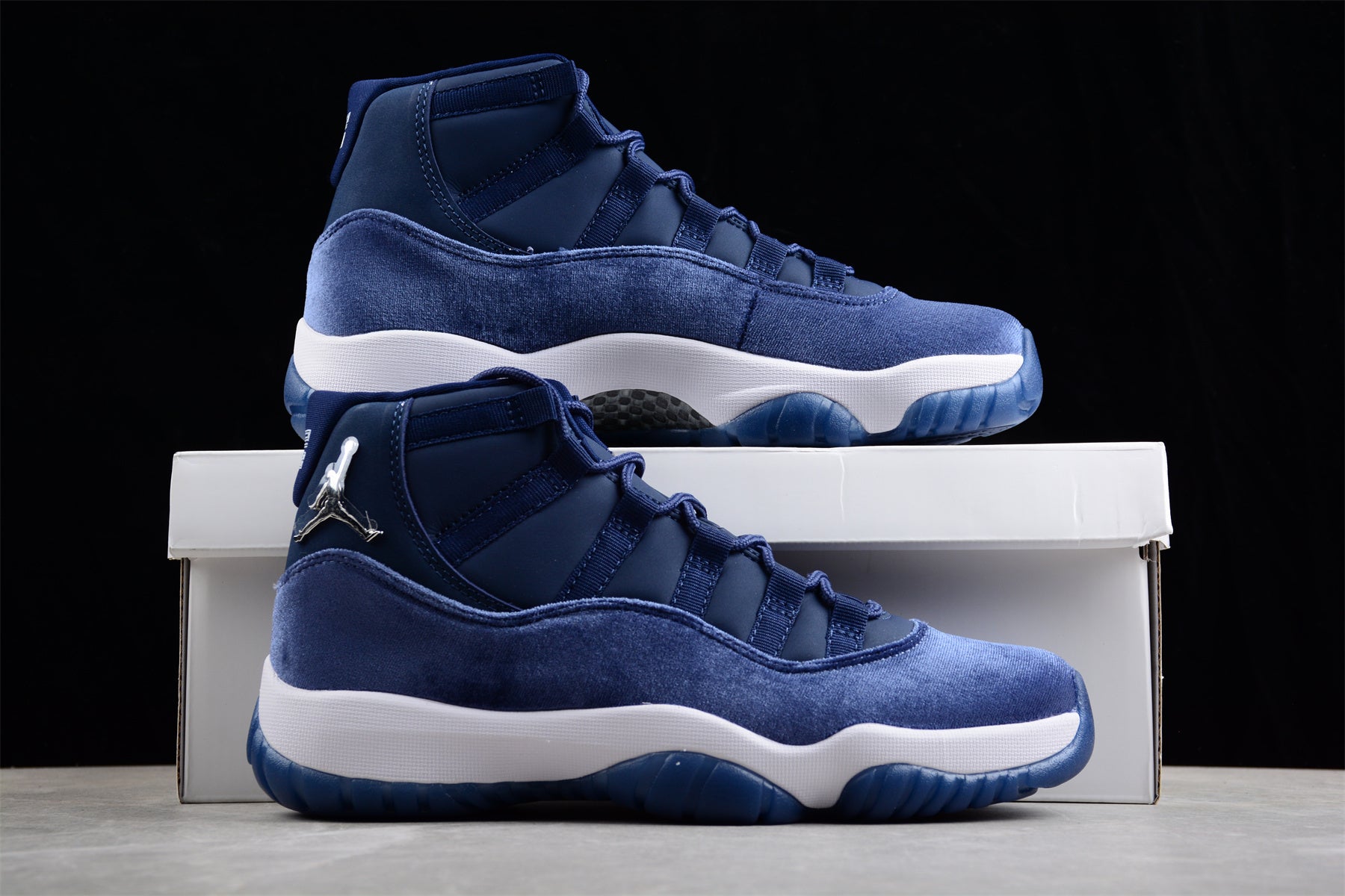 Air Jordan 11 Velvet "Midnight Navy" AJ11 AR0715-441 - Image 8