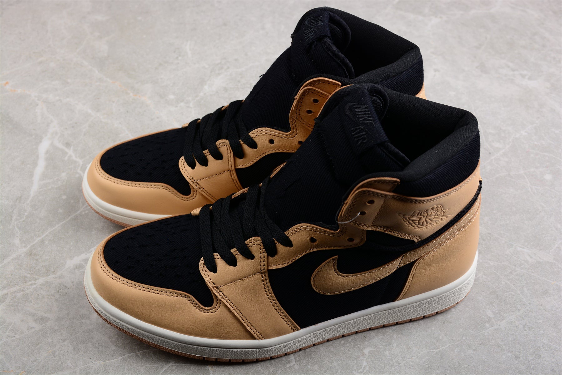 Air Jordan 1 "Heirloom" AJ1 555088-202 - Image 5