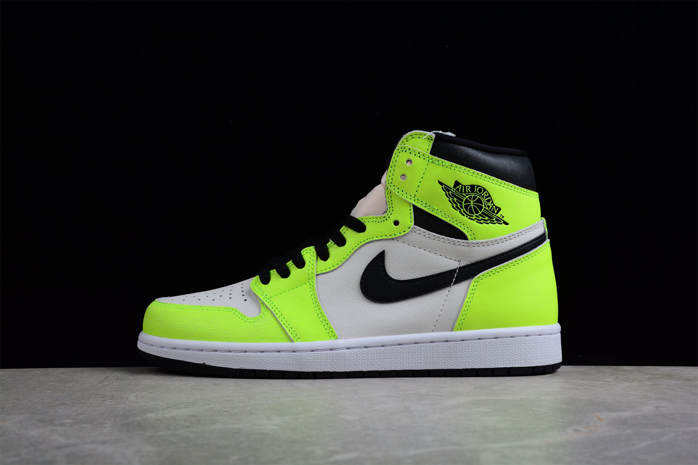 Air Jordan 1 High OG "Volt" AJ1 555088-702 - Image 3