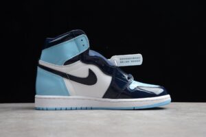 Air Jordan 1 Retro High OG "Obsidian/University Blue"
