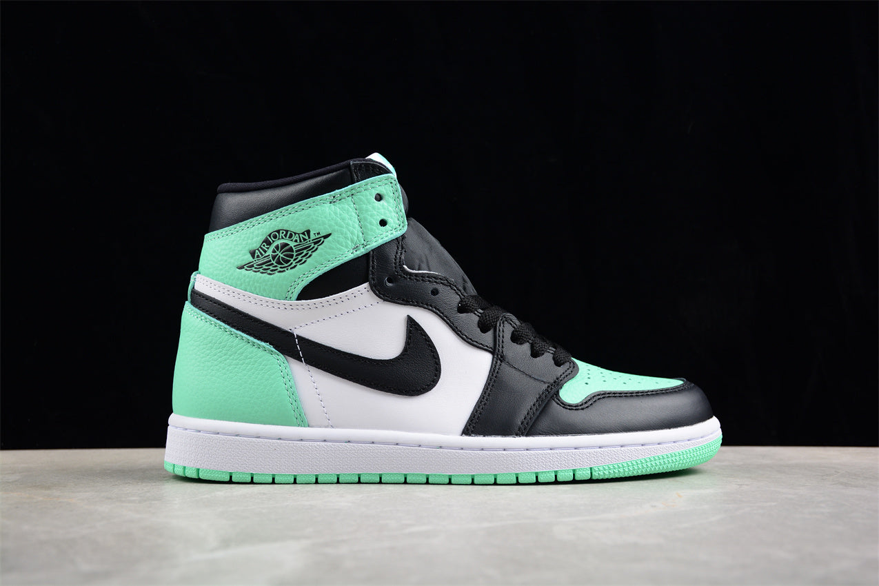 Air Jordan 1 Retro High "Green Glow" AJ1 DZ5485-130