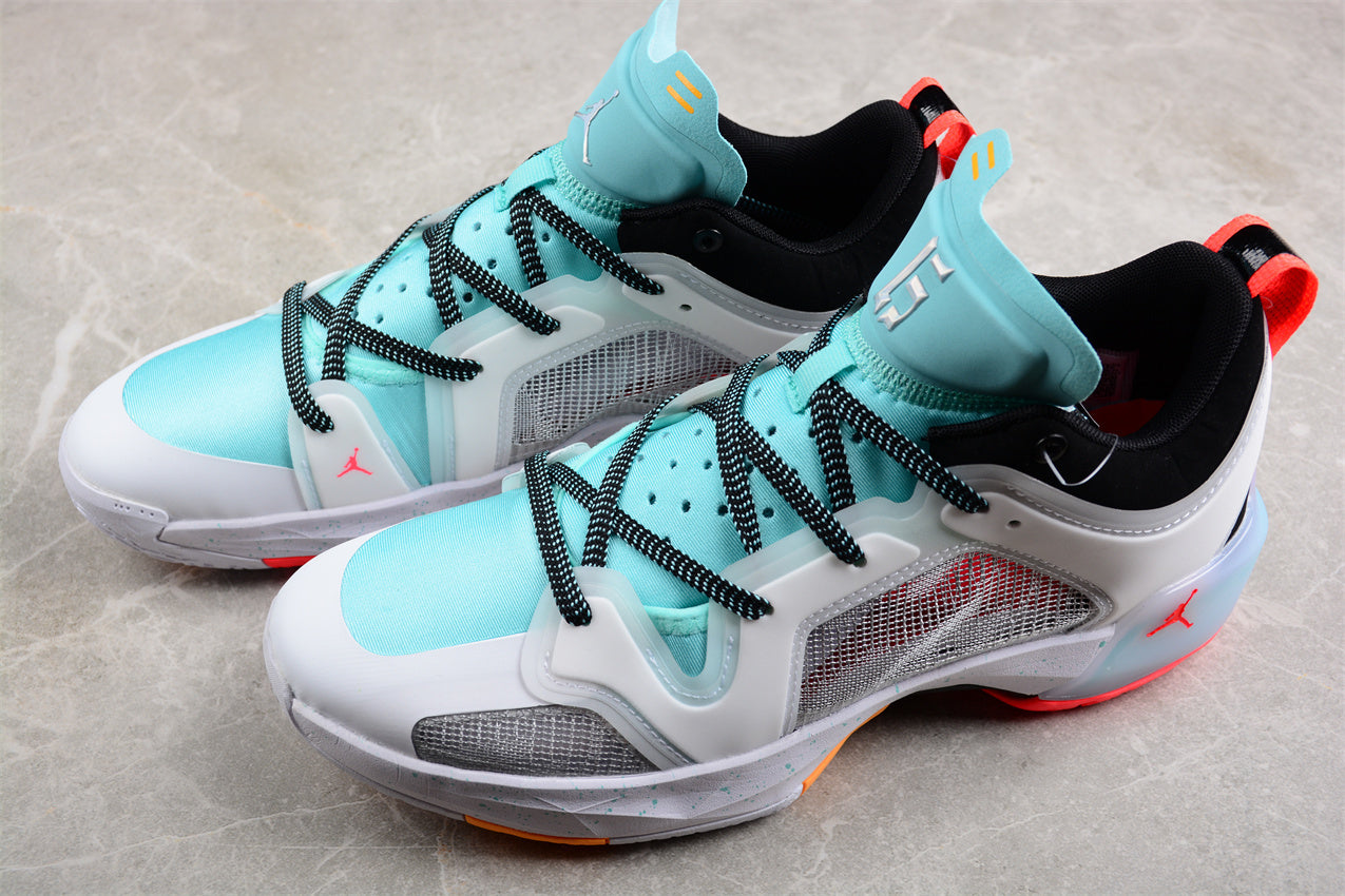 Air Jordan 37 Low PF AJ37 FB8486-130 - Image 6