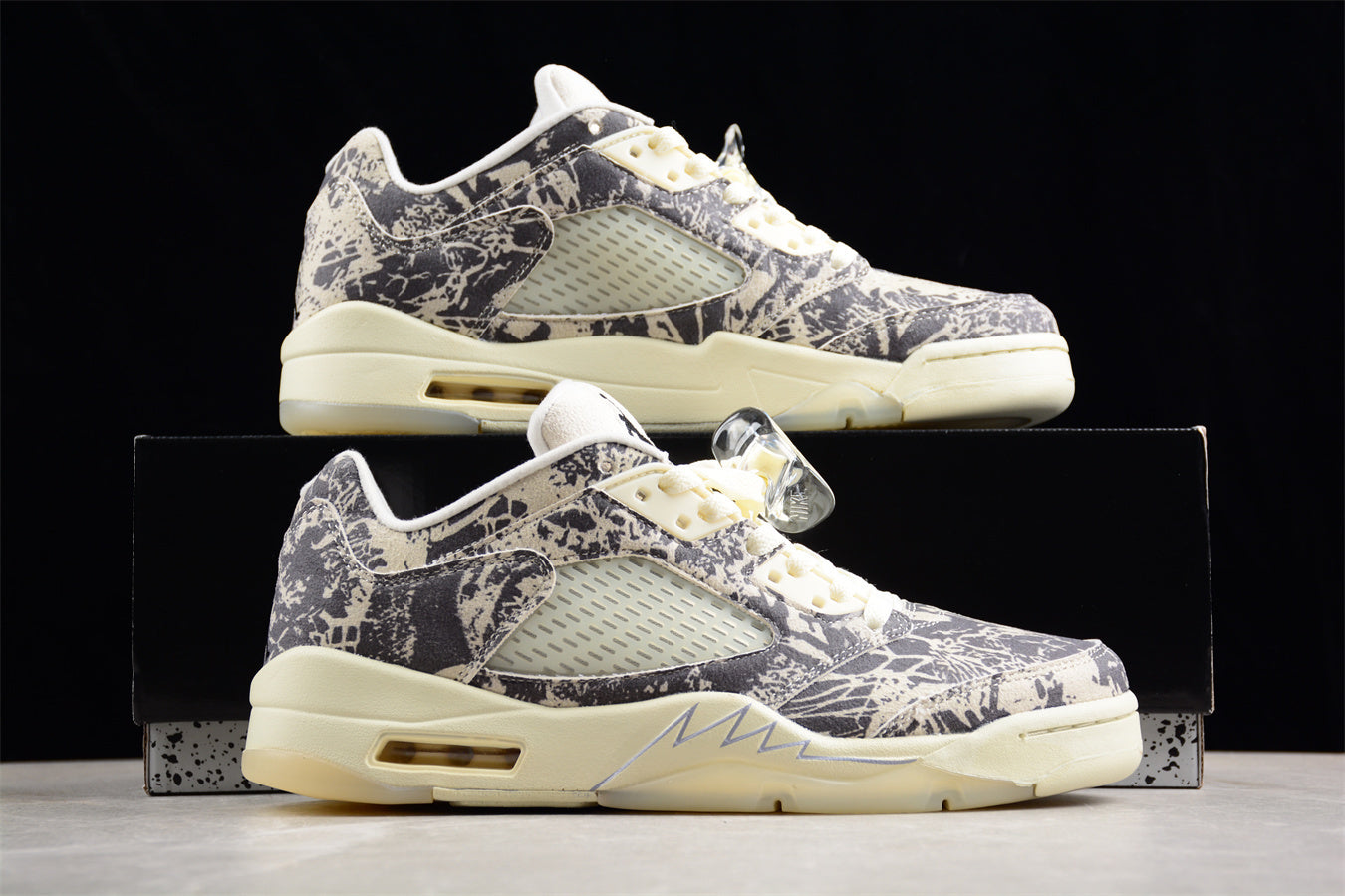 Air Jordan 5 Low "Expression" AJ5 DA8016-100 - Image 4