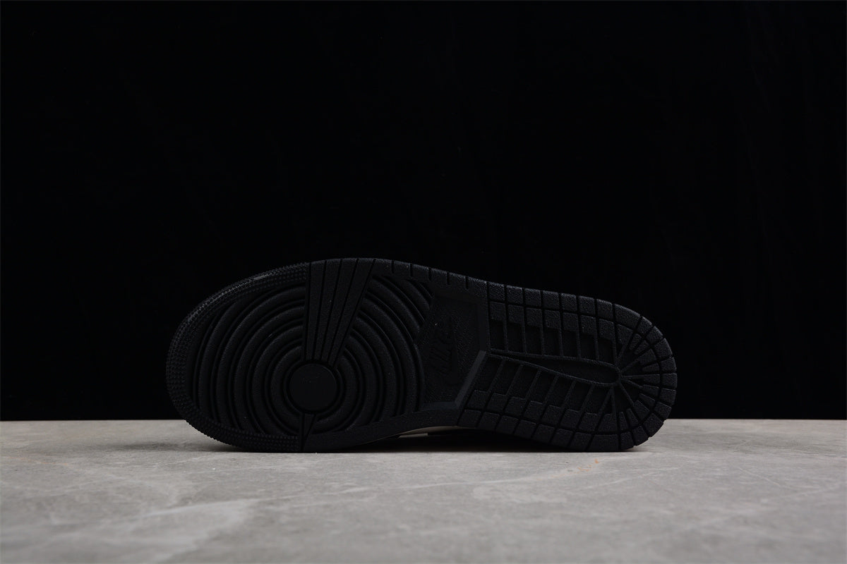 Air Jordan AJ1 Mid AJ1 BQ6472-061 - Image 6