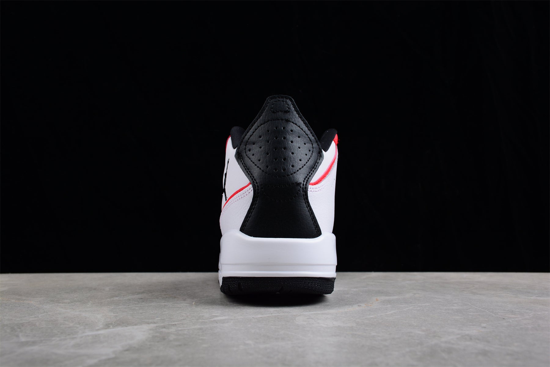 R30 AJ35 "Center of Gravity" DC1493-001 - Image 7