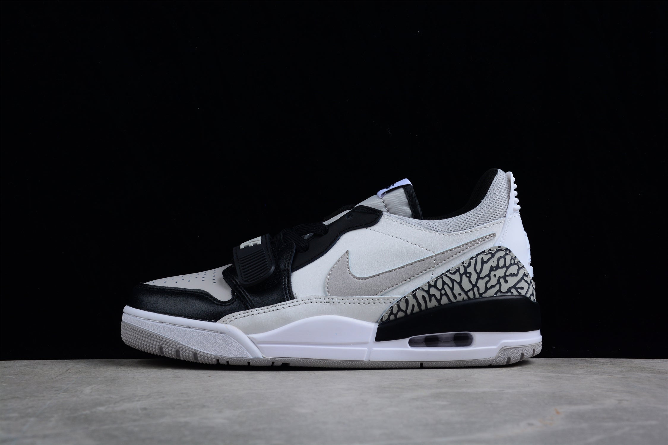 Air Jordan Legacy AJ312 CD7069-105 - Image 2