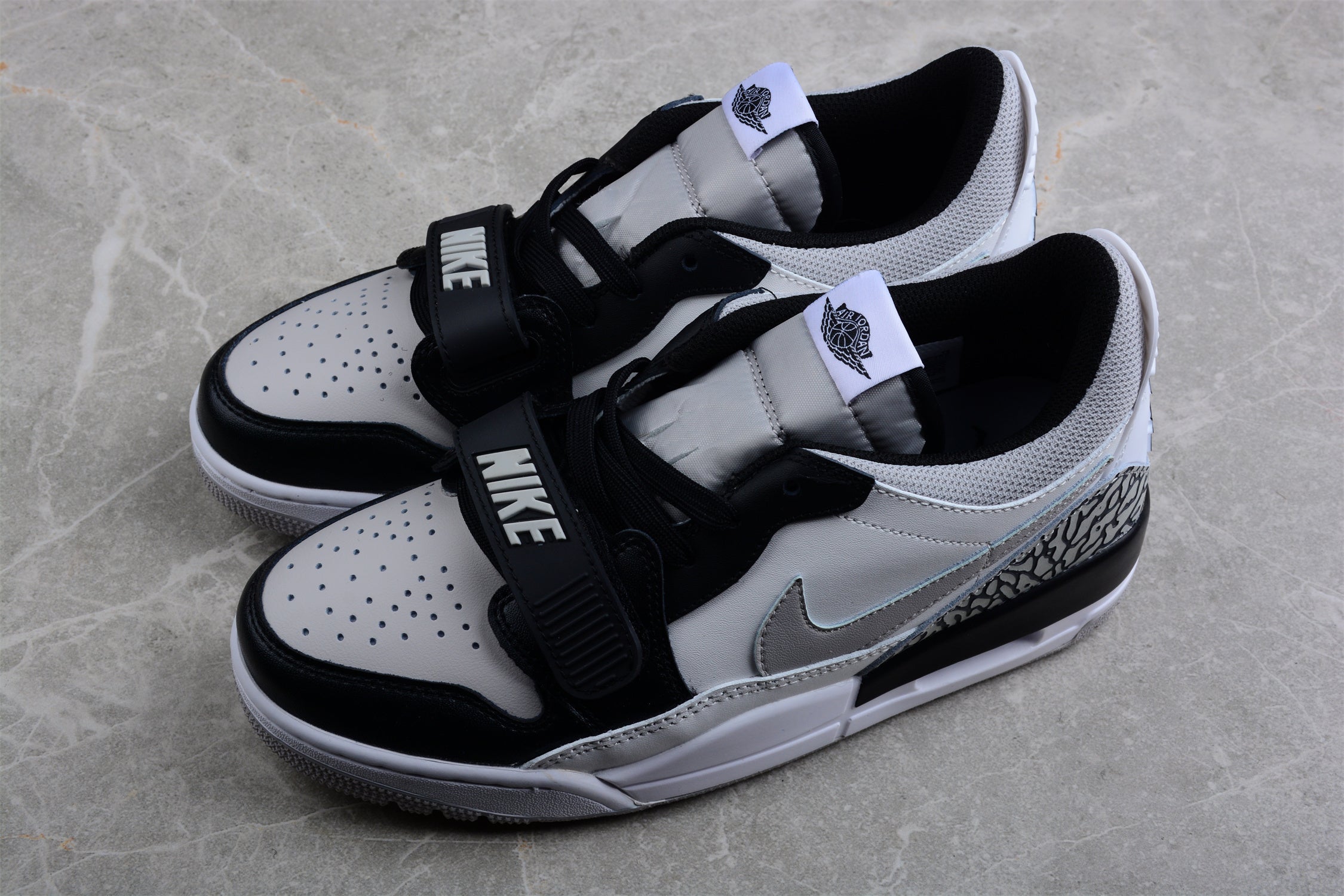 Air Jordan Legacy AJ312 CD7069-105 - Image 3