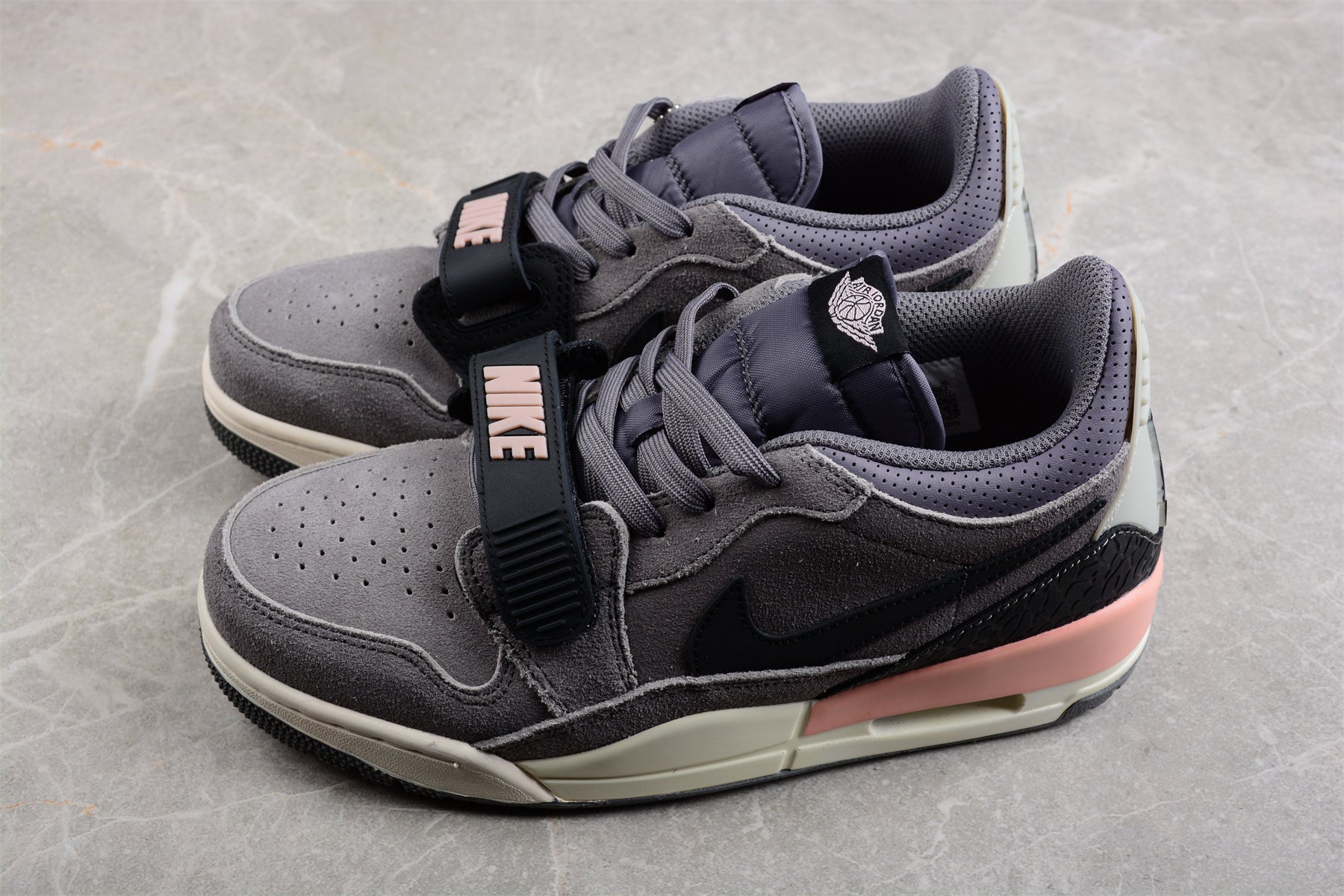 Air Jordan Legacy AJ312 Low CD7069-002 - Image 3