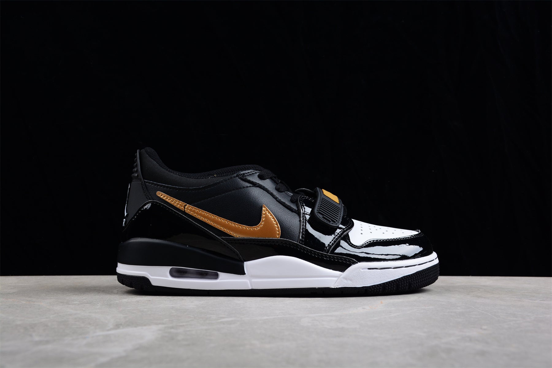 Air Jordan Legacy AJ312 Low CD7069-071