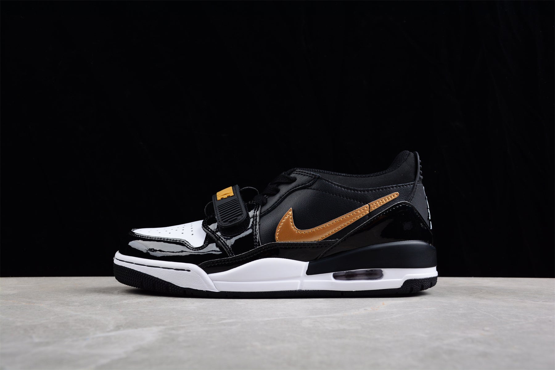 Air Jordan Legacy AJ312 Low CD7069-071 - Image 2