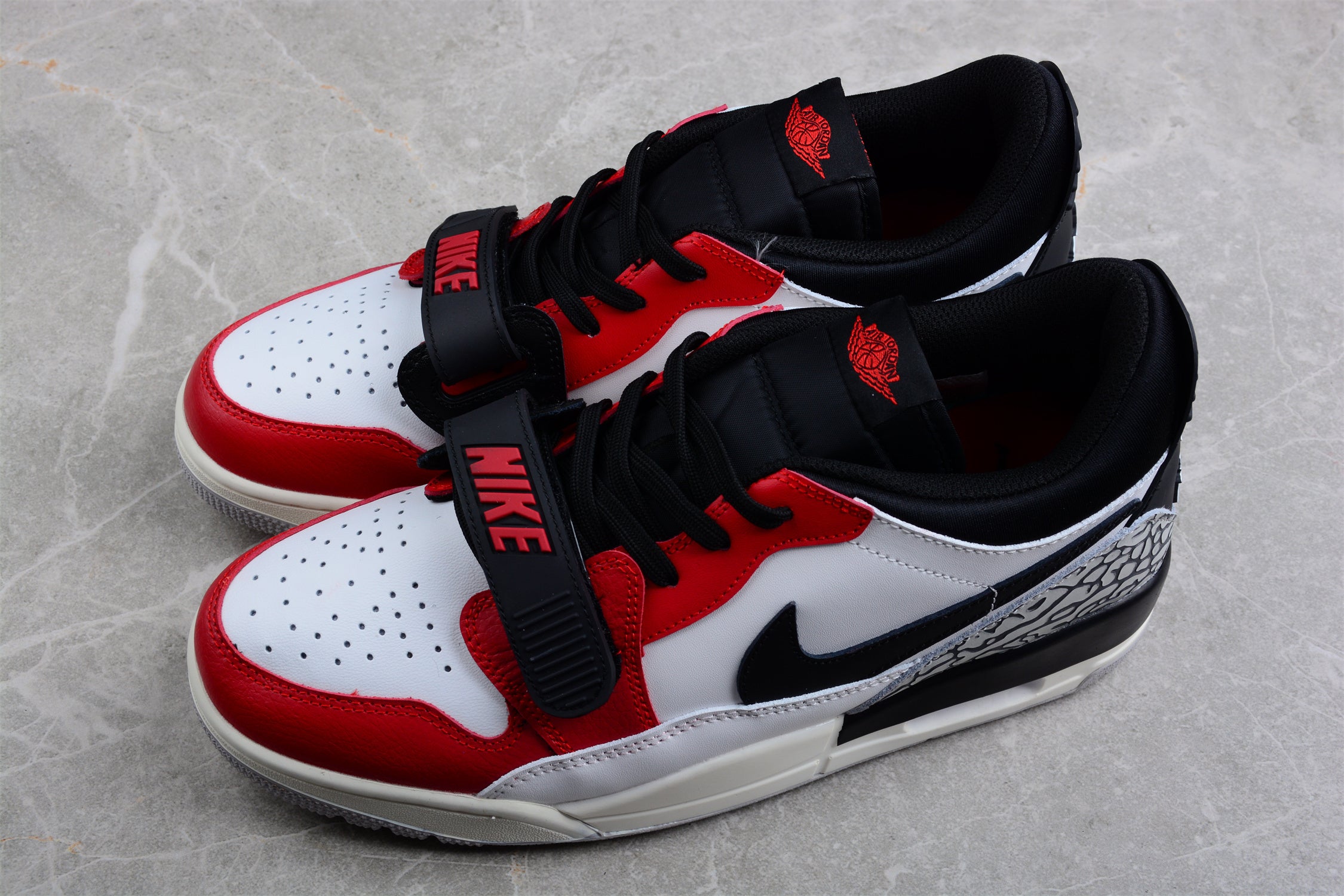 Air Jordan Legacy AJ312 Low CD7069-106 - Image 3