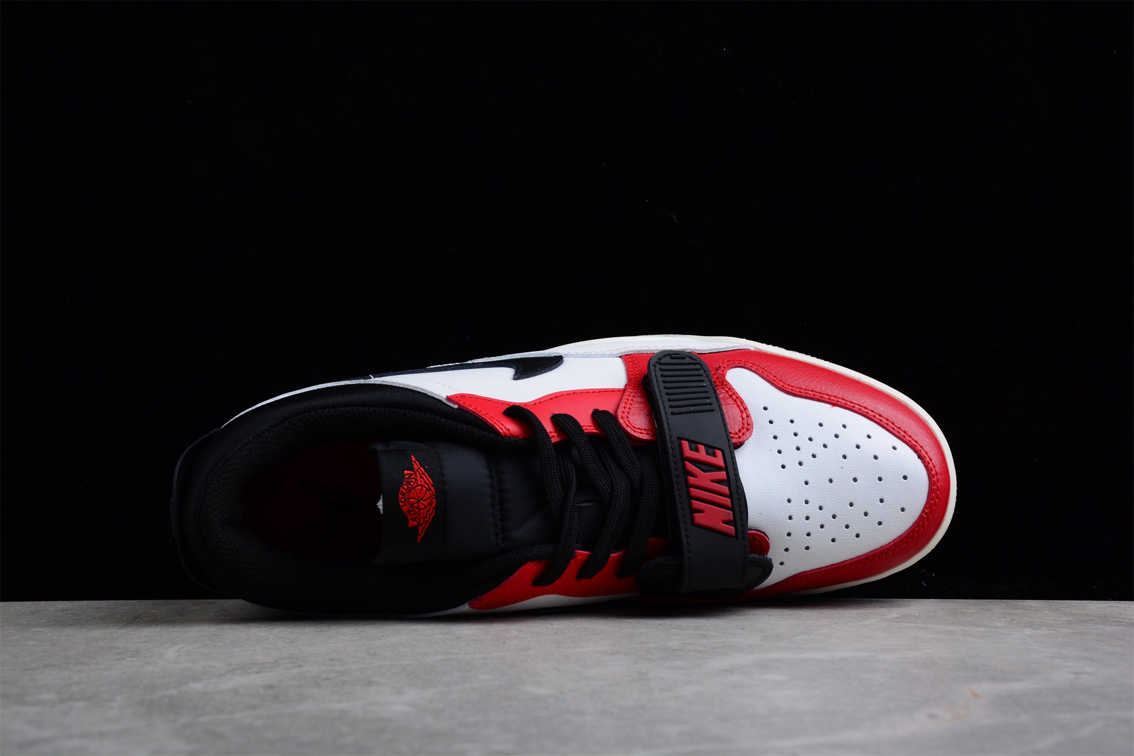 Air Jordan Legacy AJ312 Low CD7069-106 - Image 5