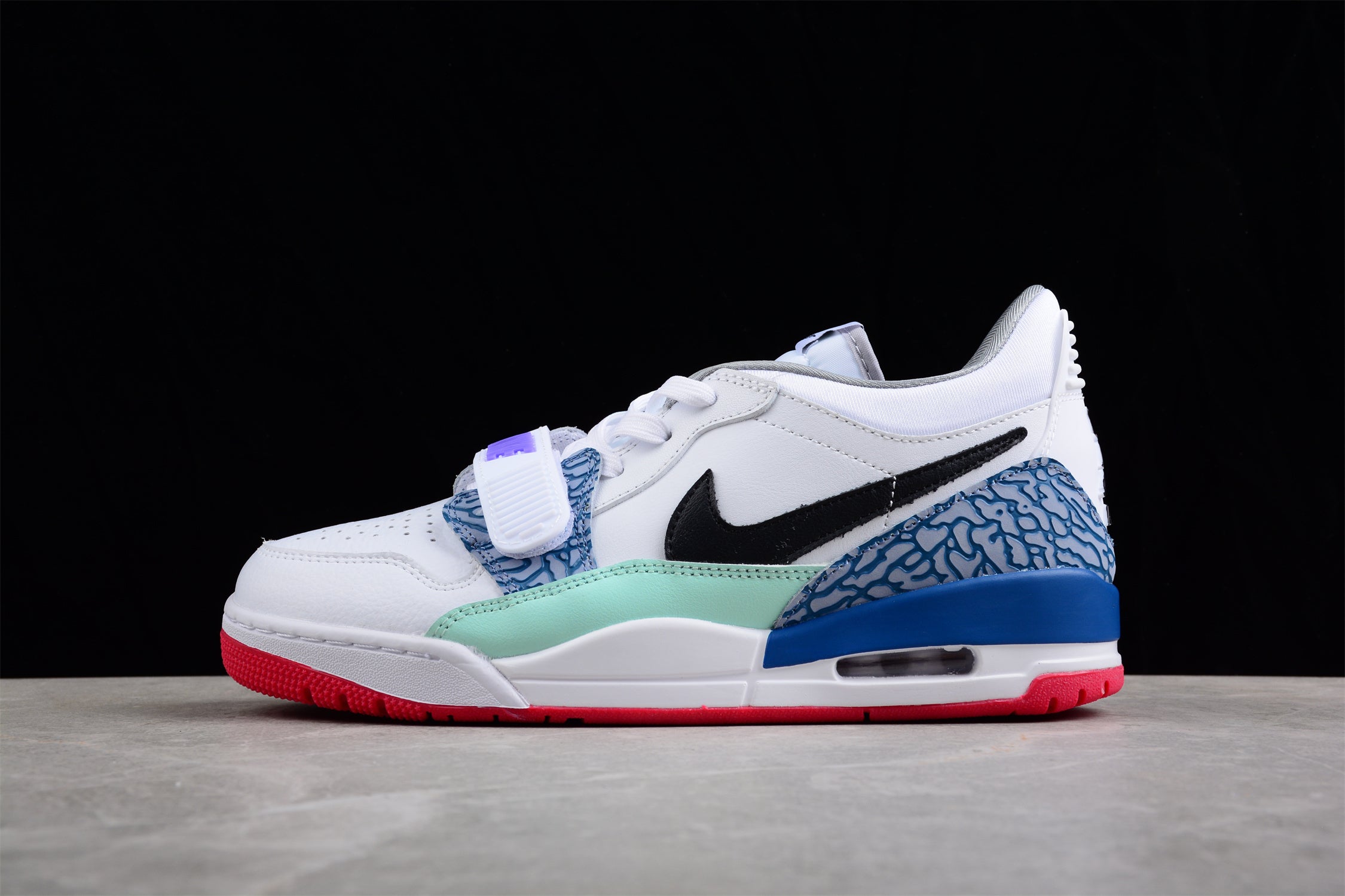 Air Jordan Legacy AJ312 Low DV9127-101 - Image 2