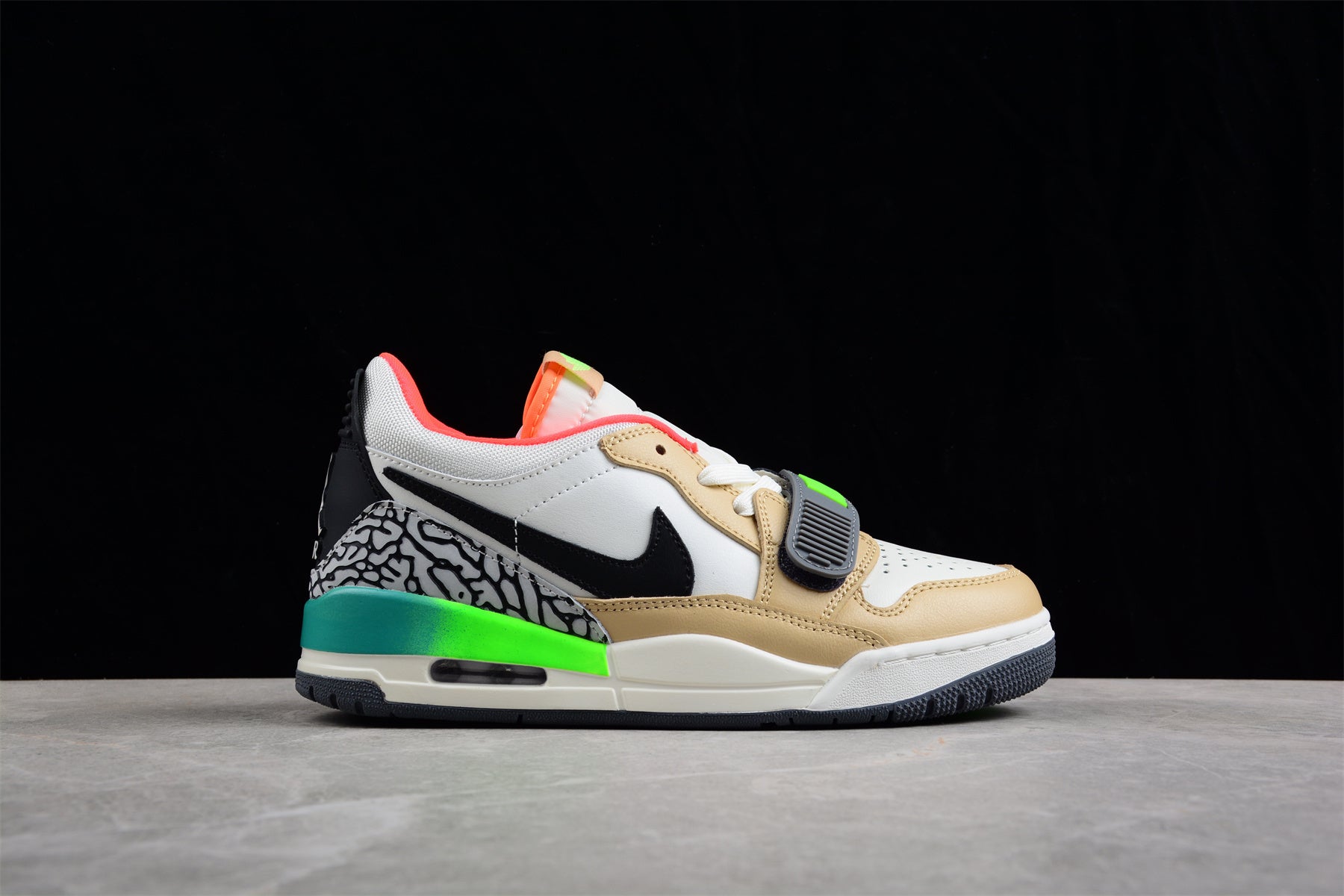 Air Jordan Legacy AJ312 Low DZ2763-101