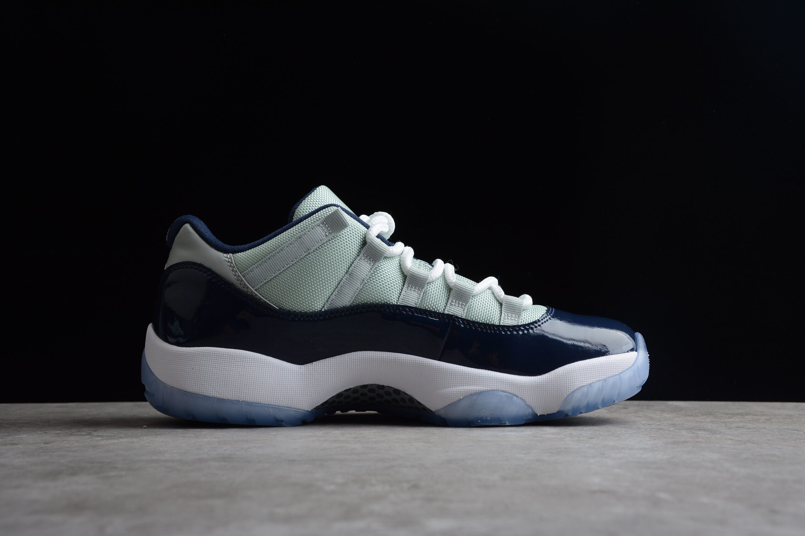 Air Jordan Retro 11 Low “Legend Blue”AJ11 528895-007