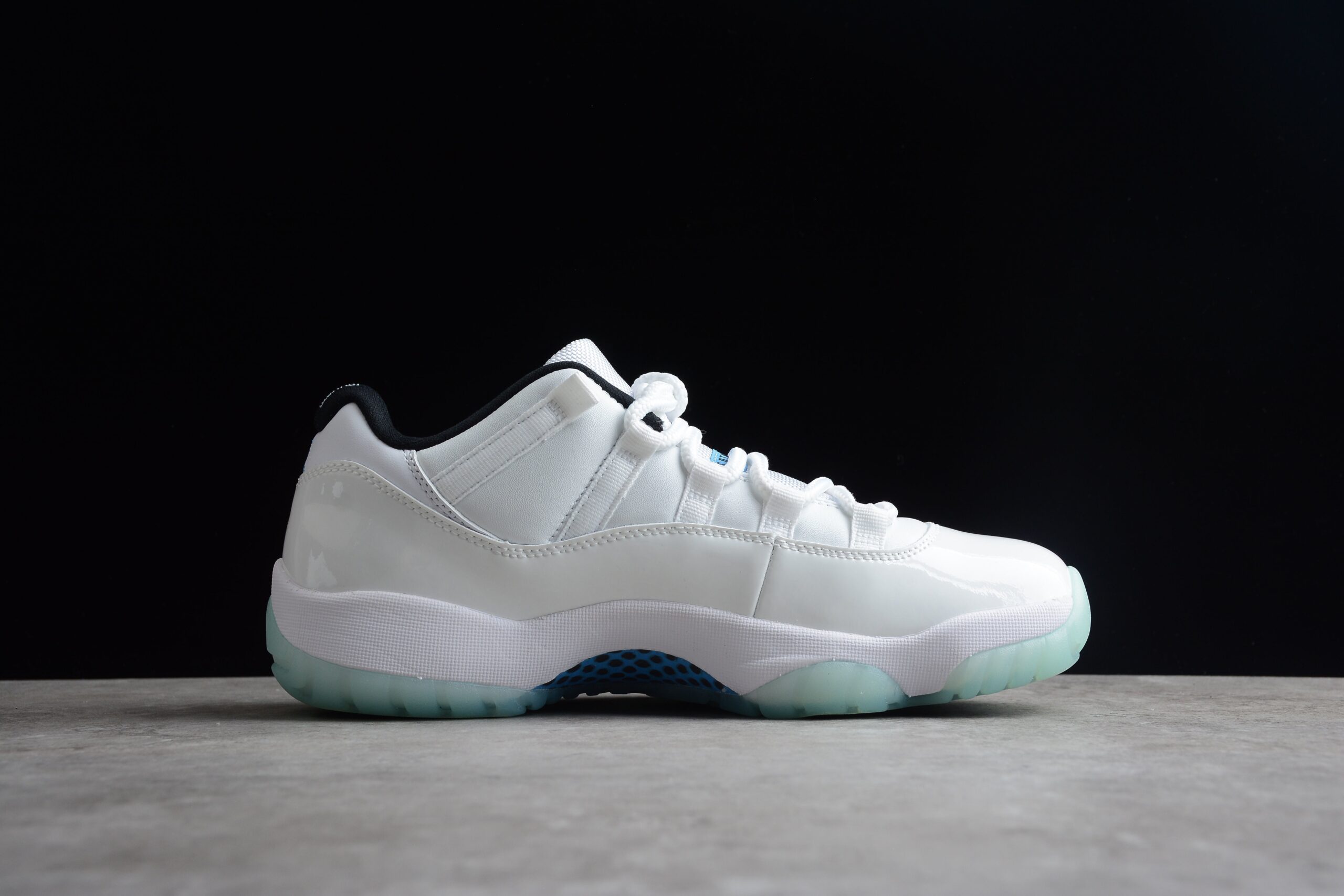 Air Jordan Retro 11 Low “Legend Blue”AJ11 AV2187-117