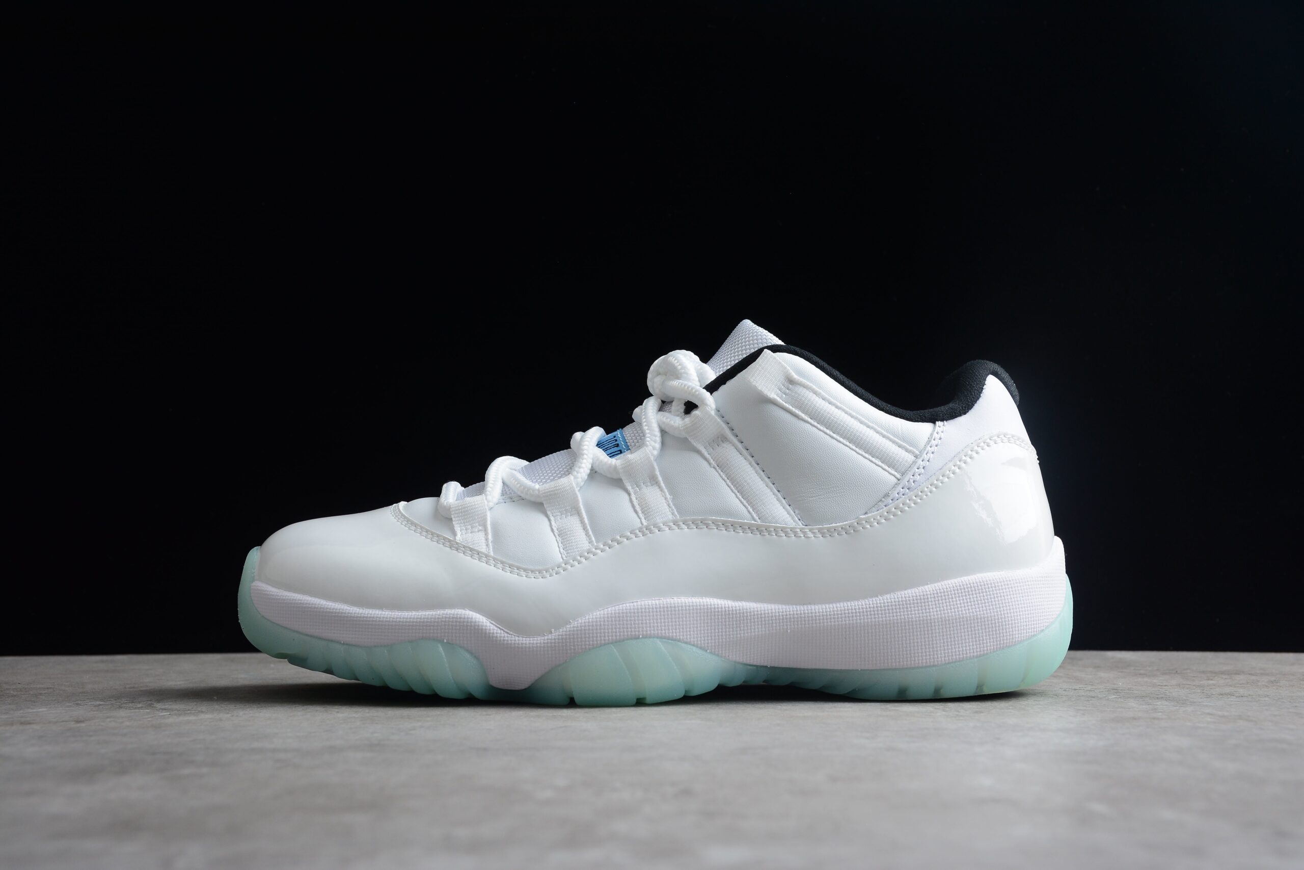 Air Jordan Retro 11 Low “Legend Blue”AJ11 AV2187-117 - Image 3