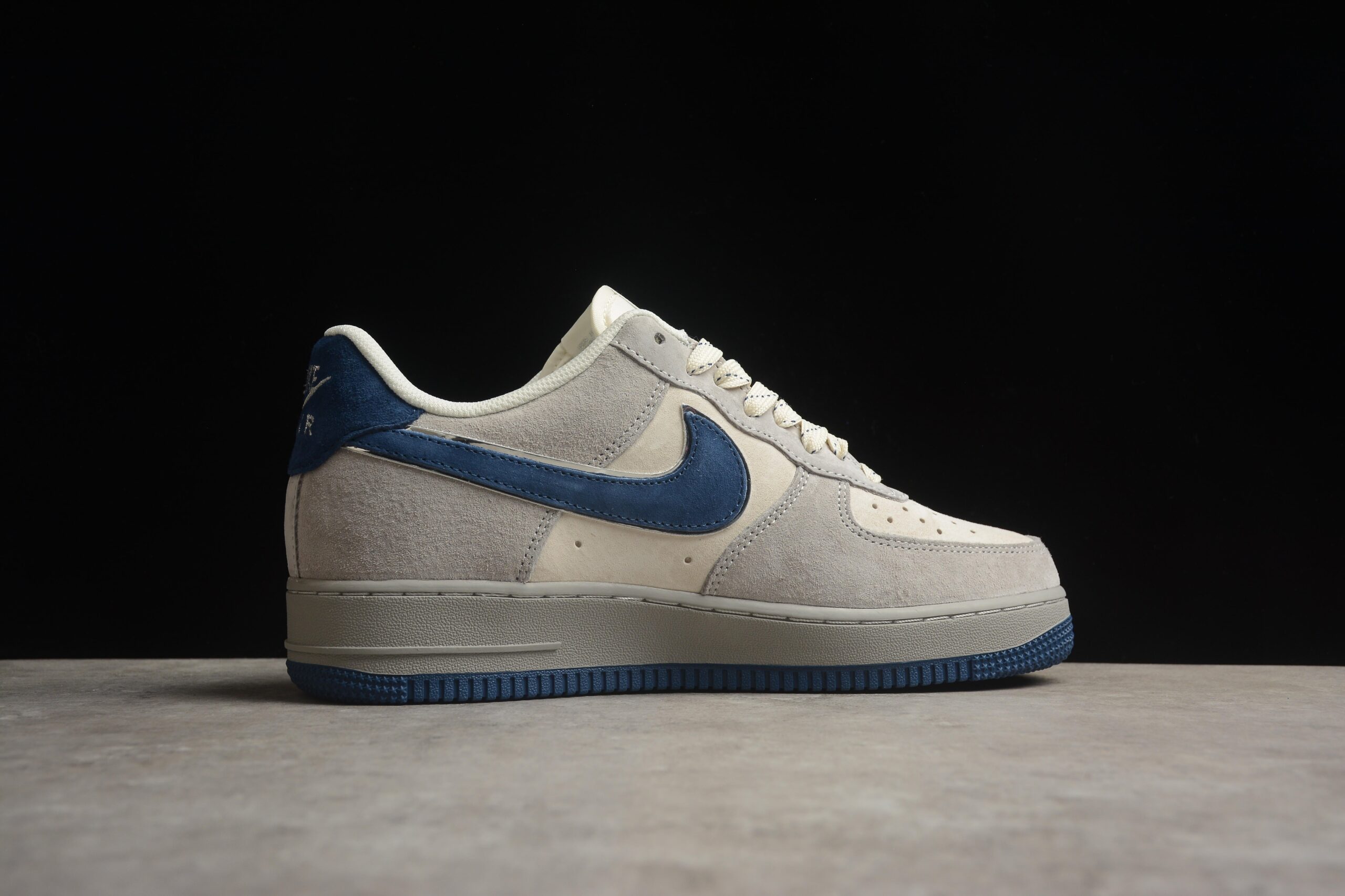 Akira x Nk Air Force 1'07 Low DJ3966-133