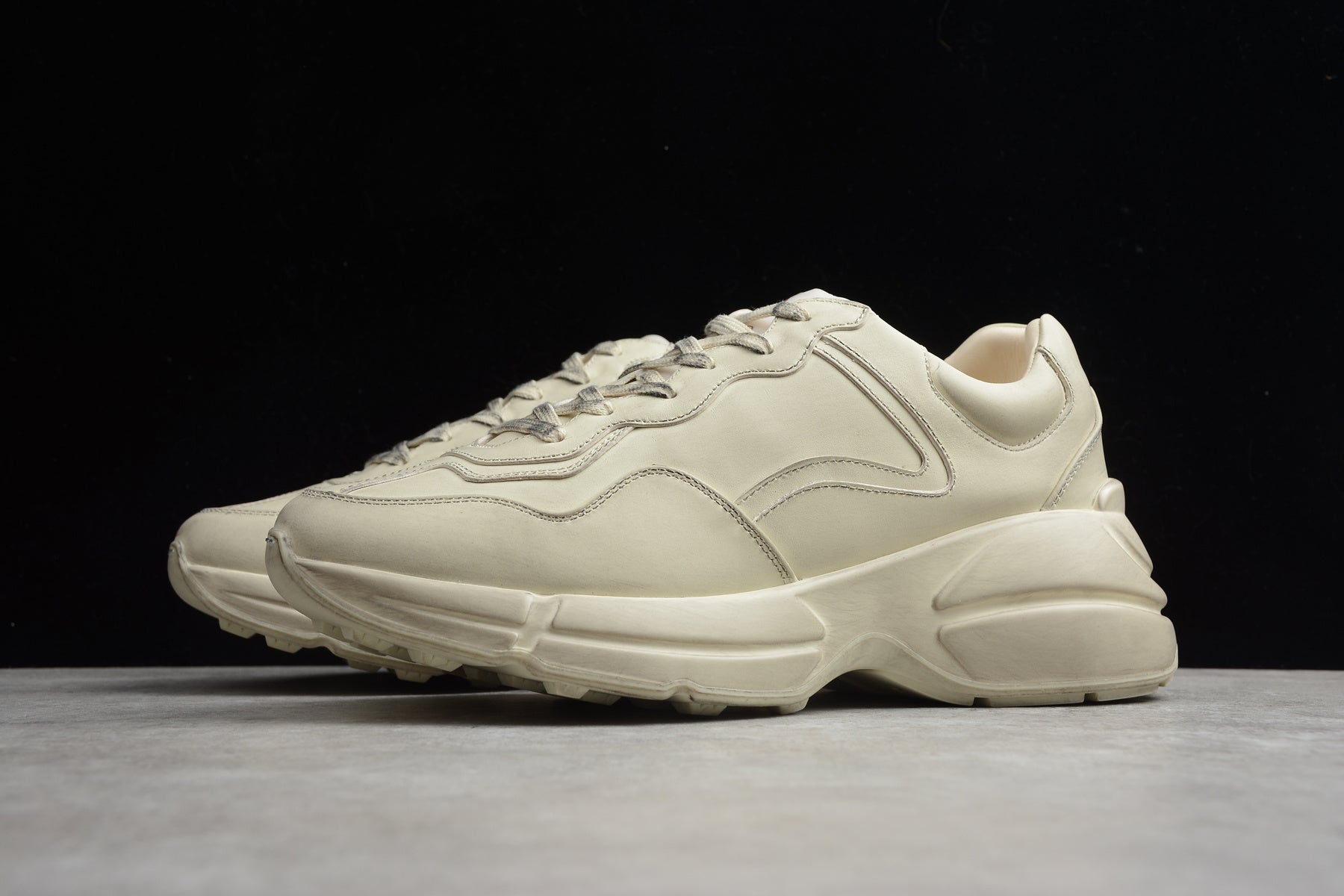 Authentic Gucci Rhyton Men's Distressed Ivory Soft Leather - Image 4